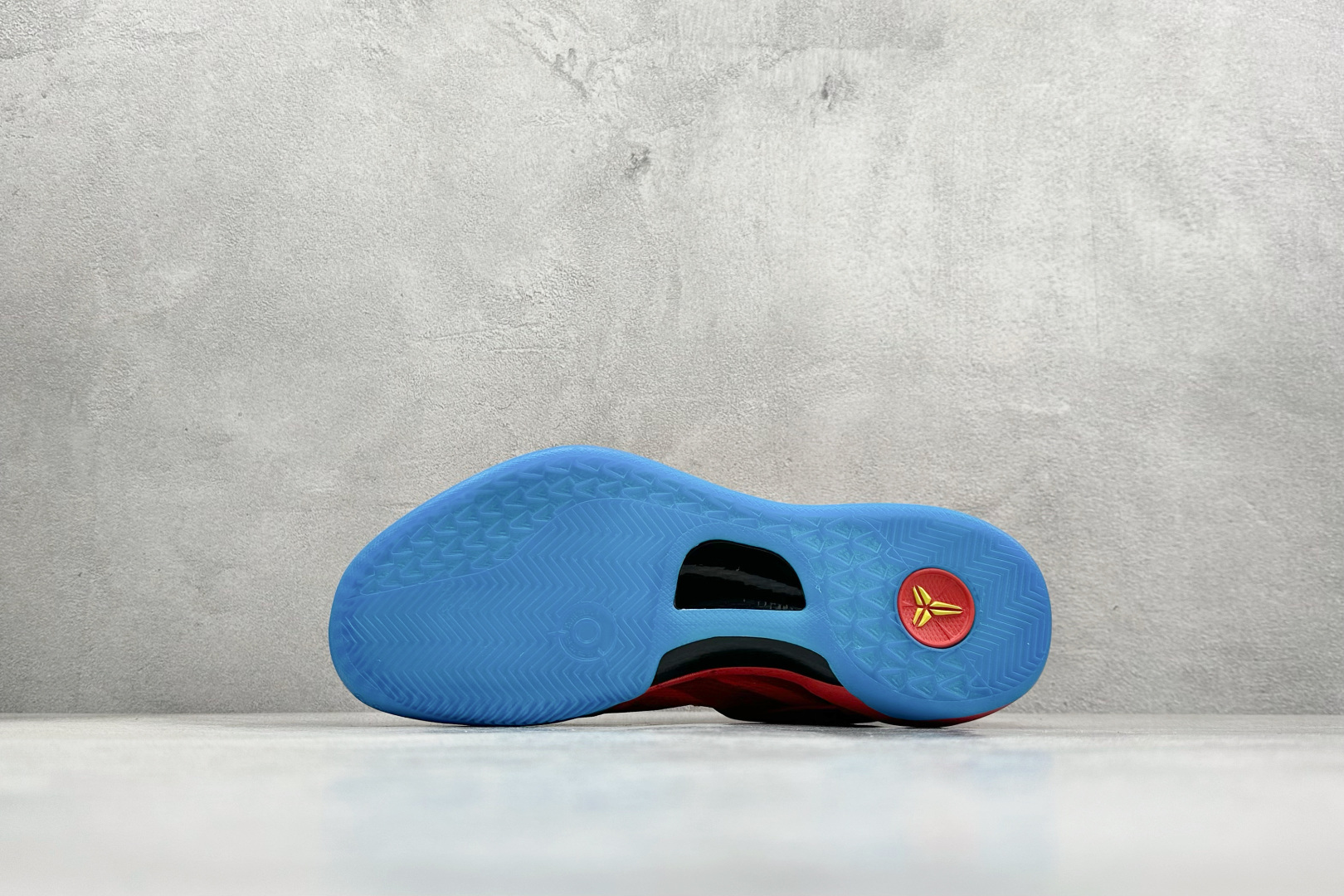 CK版Nike Zoom Kobe VIII Protro 科比8代低帮实战篮球鞋 639654-674