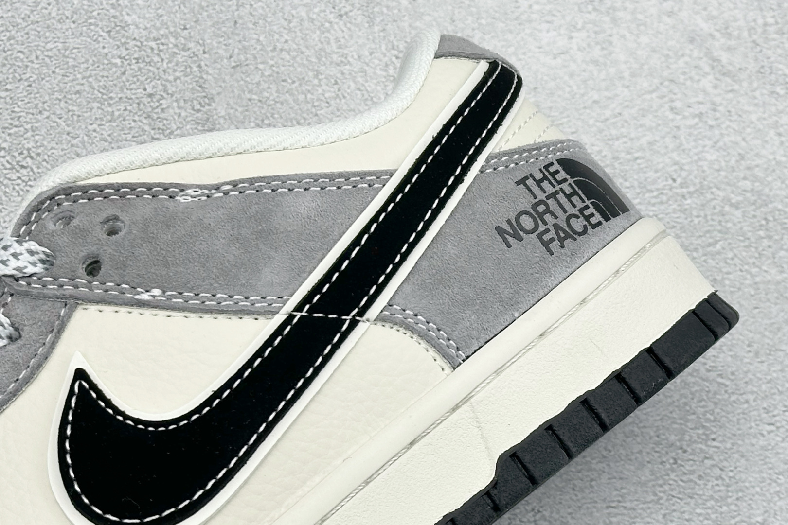 Nike Dunk Low Retro 北面联名 周年高端定制 低帮休闲板鞋 DN3168-010