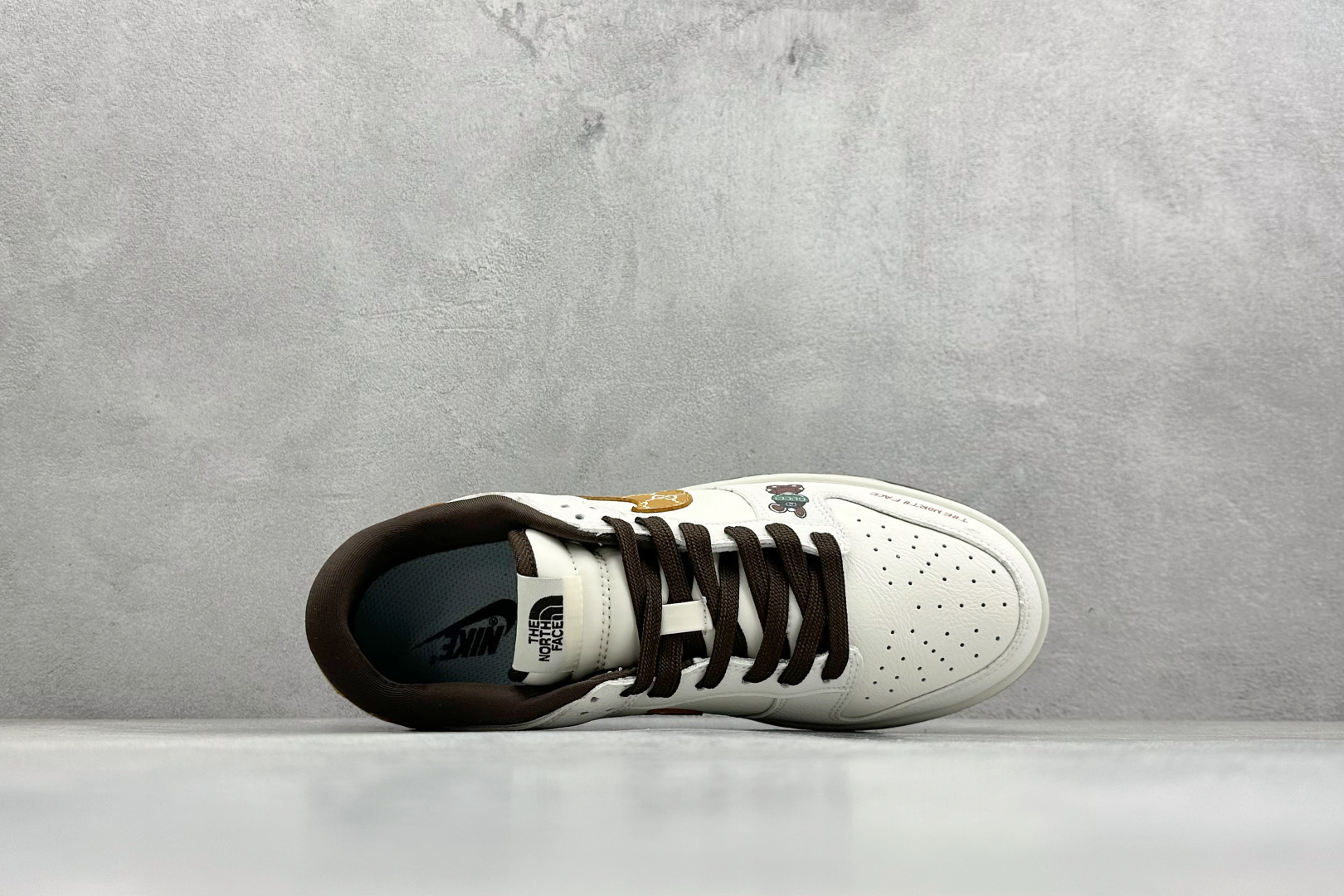 Nike SB Dunk Low 北面联名 白黑棕 高端定制 低帮休闲板鞋 YF9511-916