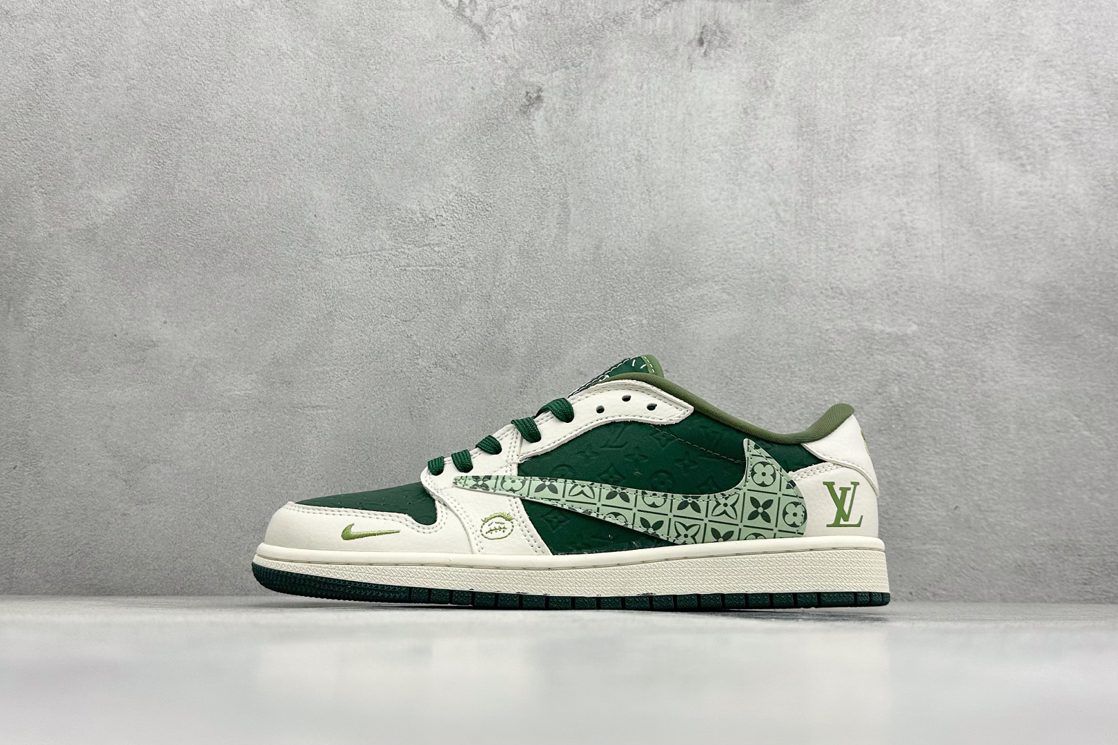 福利特价Air Jordan 1 Low AJ1 乔1 联名 高端定制 倒钩低帮复古篮球鞋#定制鞋盒 大