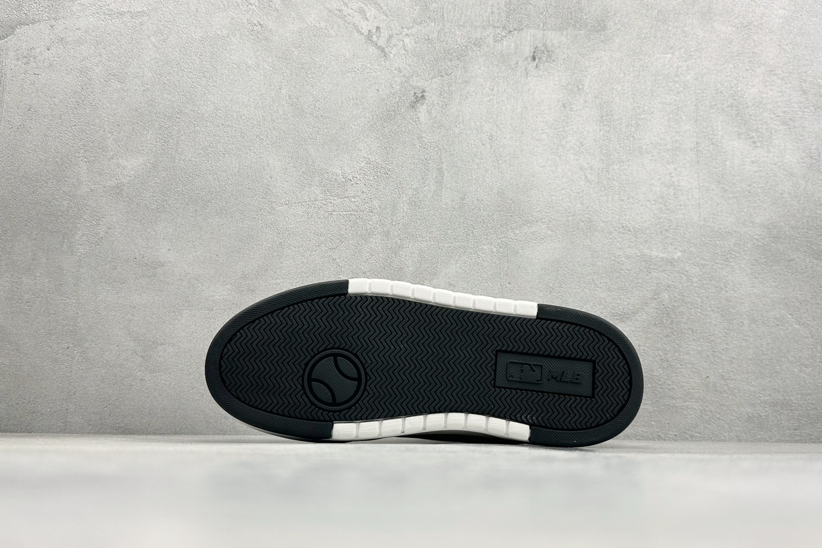 MLB CHUNKY LINER POCKET MONOGRAM学长鞋系列低帮老爹风轻量增高厚底百搭休闲运动慢跑鞋 3ASXM056N-50BKS