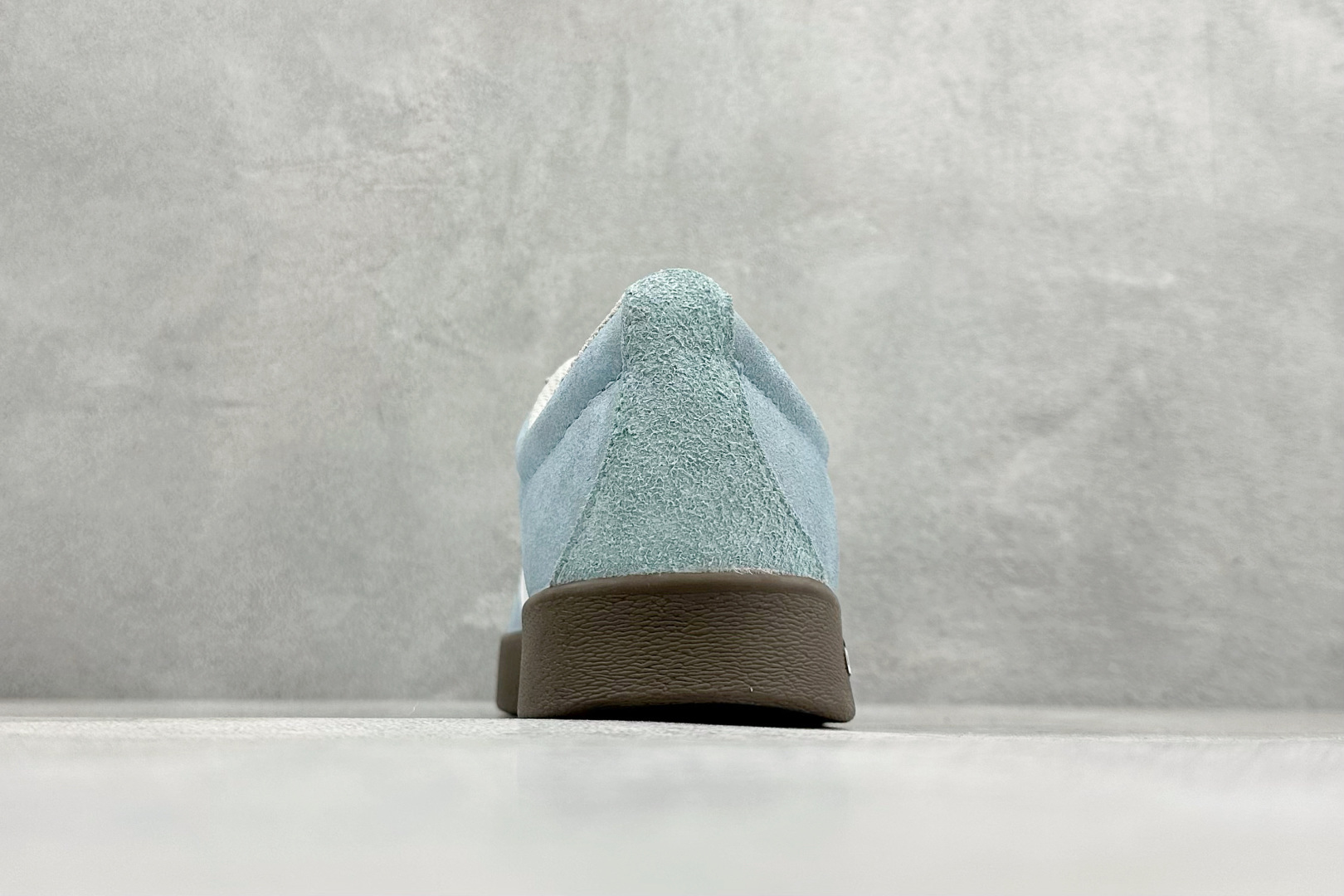 AdidVL COURT CLASSIC SHOES 运动休闲板鞋德训鞋 HQ1802