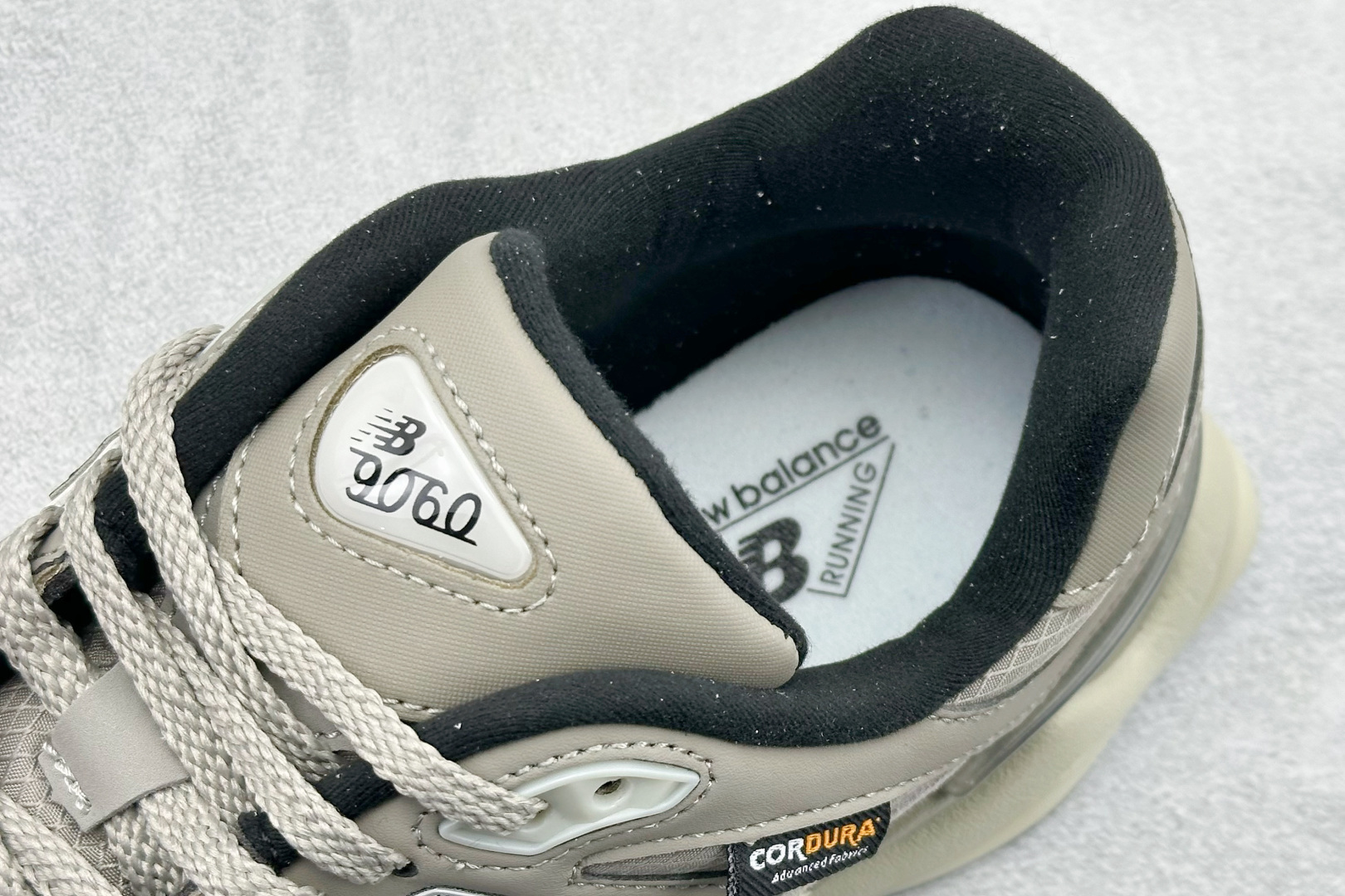 Joe Freshgoods x New Balance NB9060 联名款 复古休闲运动慢跑鞋 U9060ORD