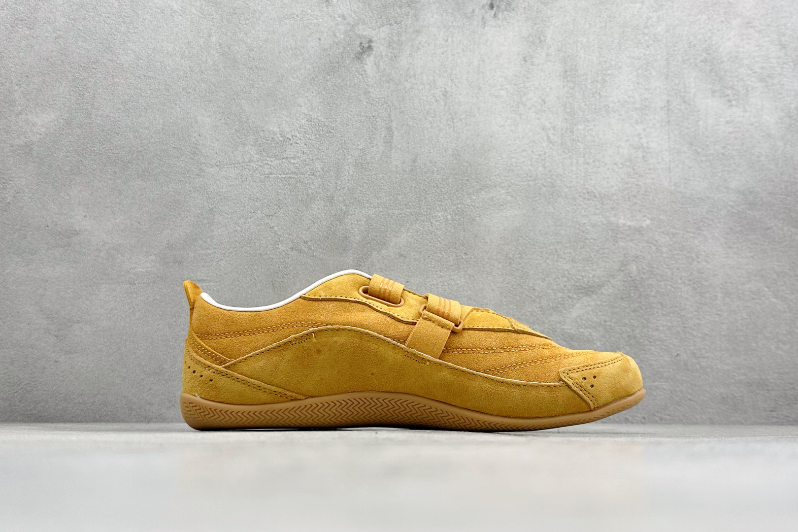 XL版AD Urban Reverie 魔术贴城市芭蕾风薄底休闲鞋 KJ4034