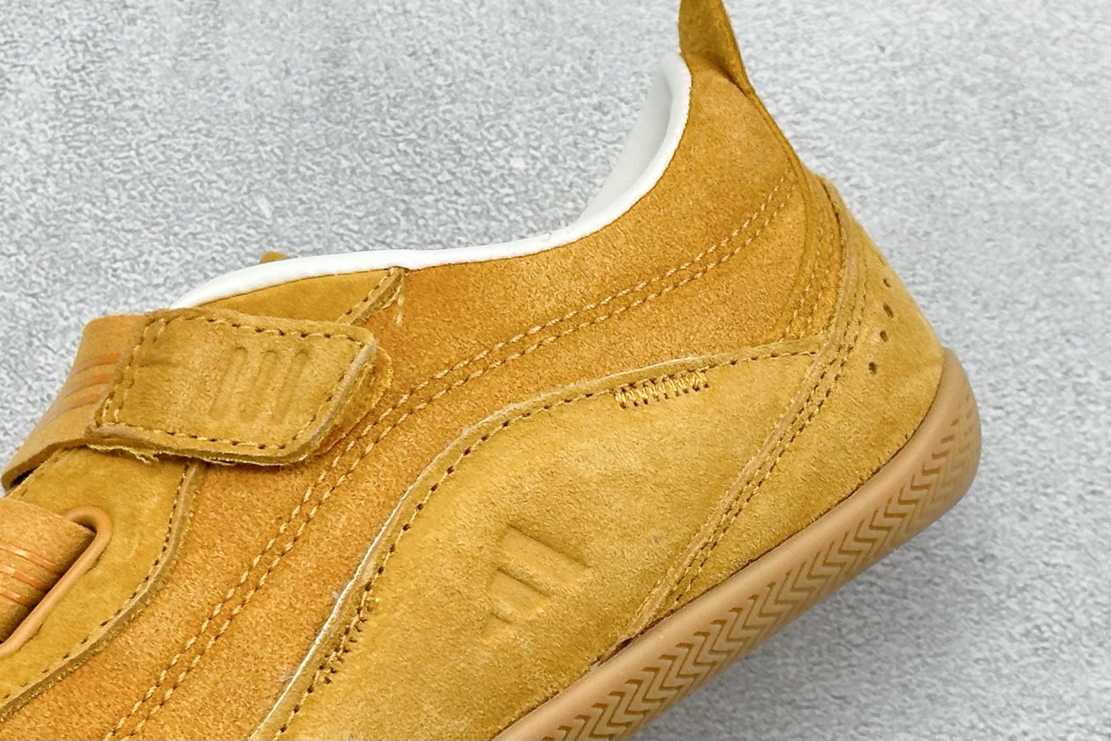 XL版AD Urban Reverie 魔术贴城市芭蕾风薄底休闲鞋 KJ4034