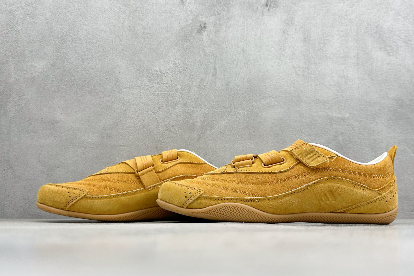 XL版AD Urban Reverie 魔术贴城市芭蕾风薄底休闲鞋 KJ4034