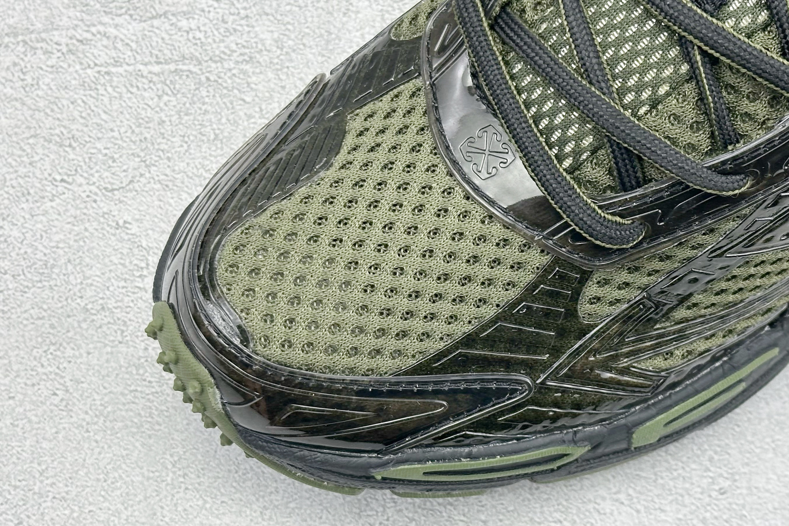 S版 Off-White 防滑耐磨透气性轻便跑鞋 OMIA295F25FAB0036310