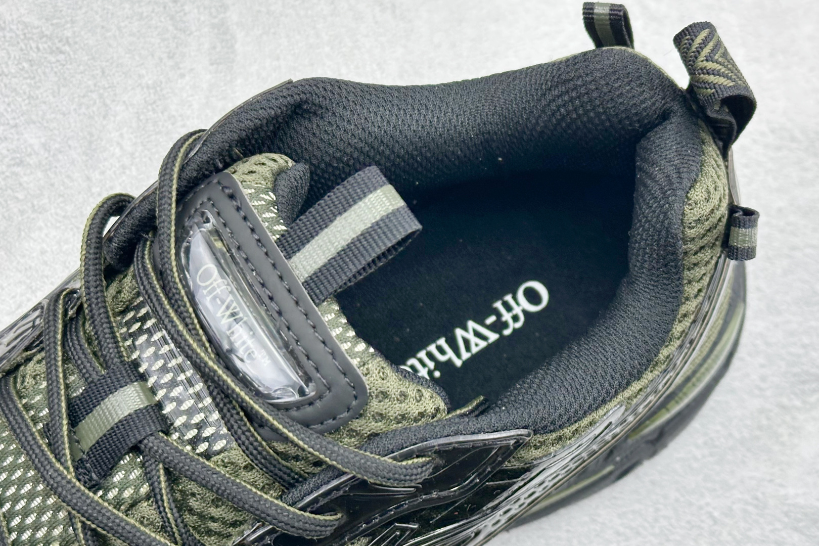 S版 Off-White 防滑耐磨透气性轻便跑鞋 OMIA295F25FAB0036310