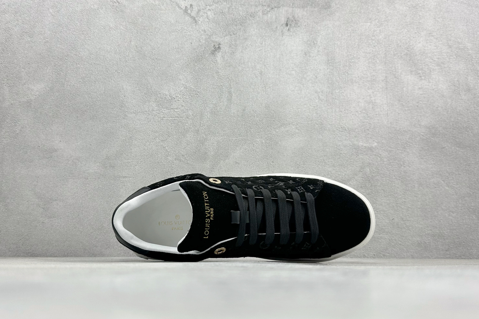 YS纯原广奢高端货LouisVuittonNewArrival系列 LVTimeOut情侣小白鞋黑色