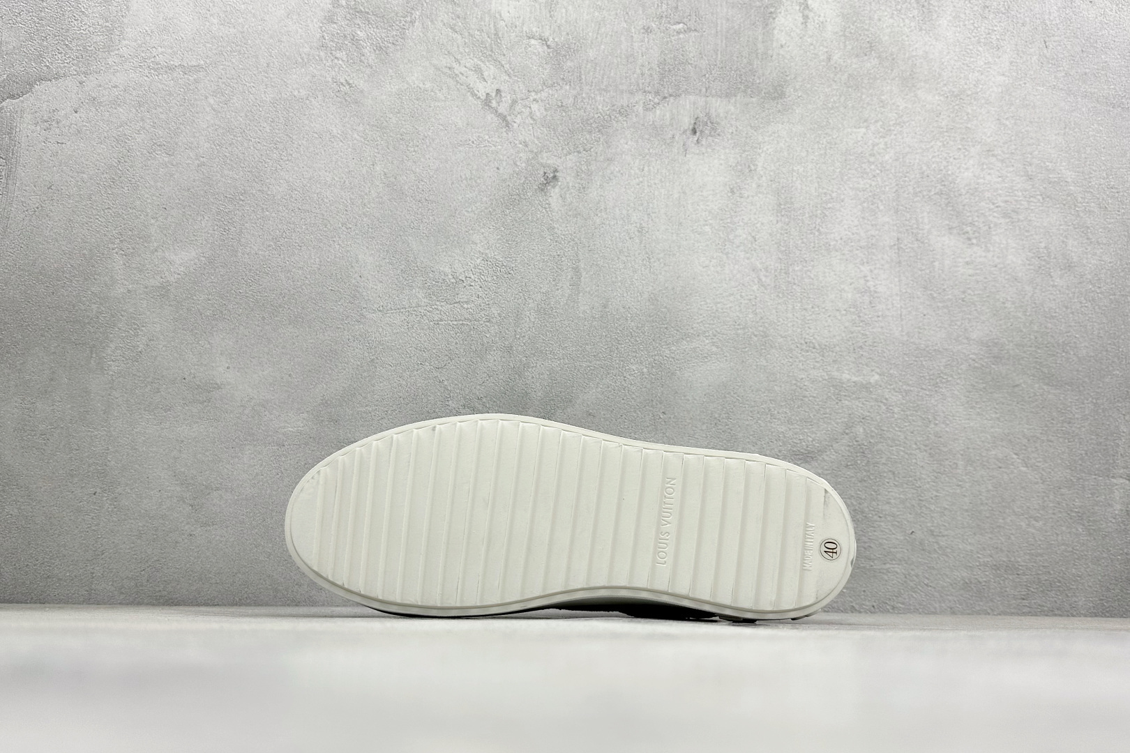 YS纯原广奢高端货LouisVuittonNewArrival系列 LVTimeOut情侣小白鞋黑色