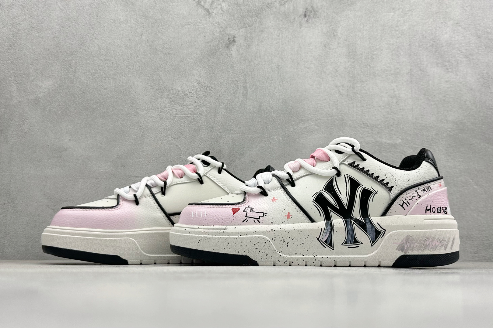 MLB CHUNKY 印花网红老爹鞋 涂鸦恶作剧 3ASXCA12N