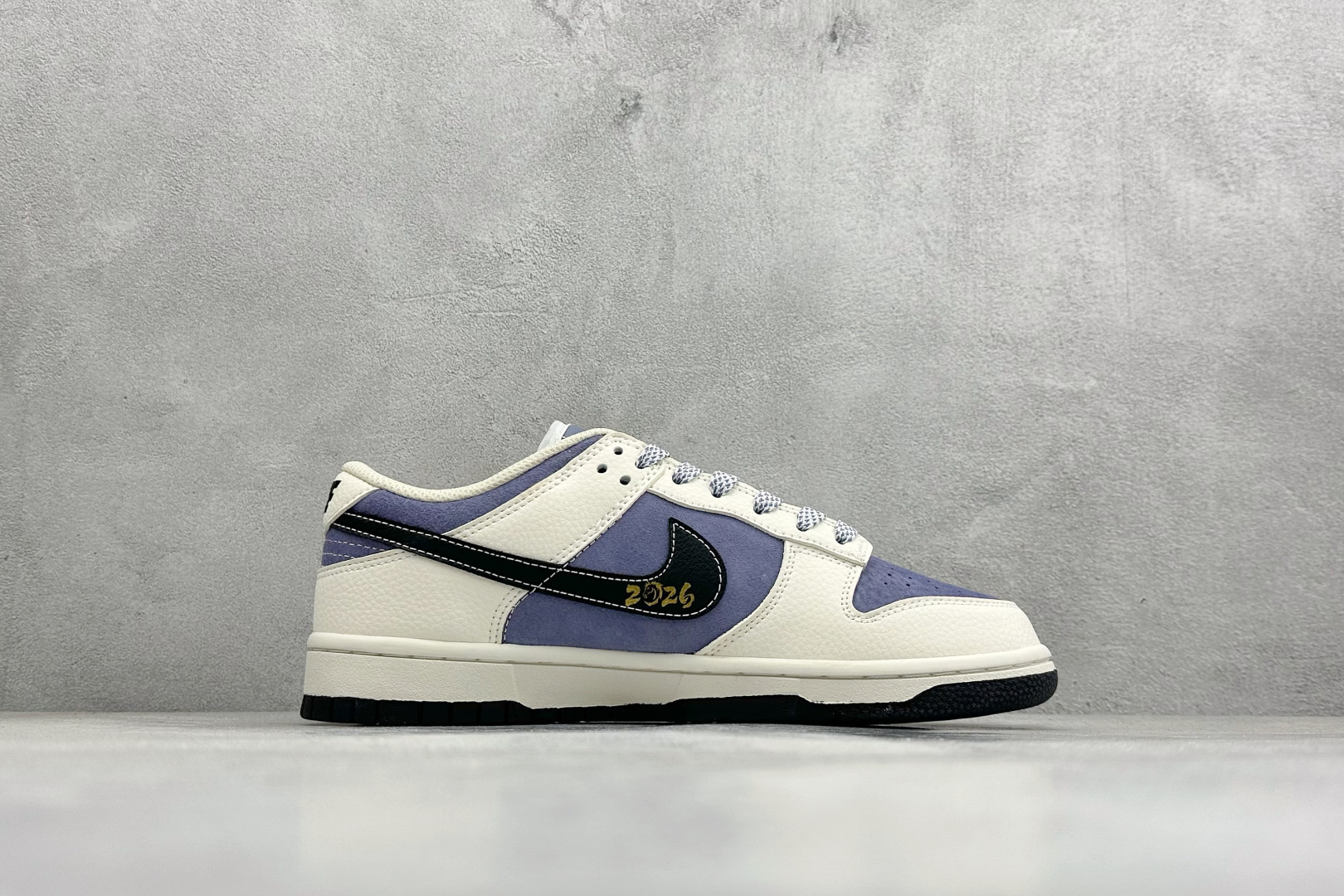 Nike SB Dunk Low Supreme联名 马年限定 周年高端定制 低帮休闲板鞋 DN3168-015