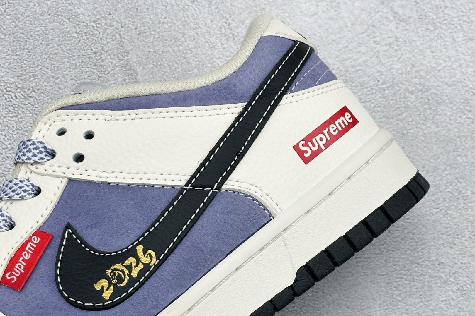 Nike SB Dunk Low Supreme联名 马年限定 周年高端定制 低帮休闲板鞋 DN3168-015