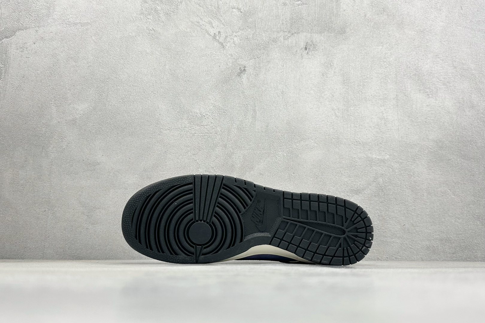 Nike SB Dunk Low Supreme联名 马年限定 周年高端定制 低帮休闲板鞋 DN3168-015