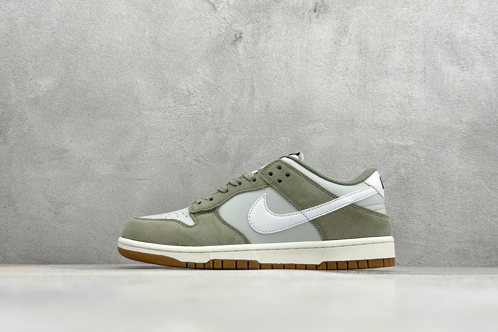 XL福利NIKE DUNK LOW 复古低帮休闲运动滑板板鞋采用脚感柔软舒适ZoomAir气垫有效吸收滑