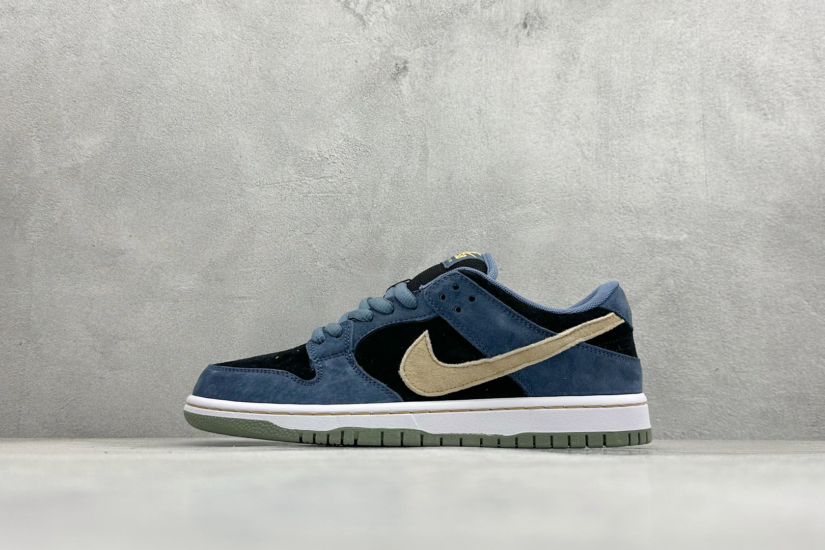 XL福利NIKE DUNK LOW 复古低帮休闲运动滑板板鞋采用脚感柔软舒适ZoomAir气垫有效吸收滑