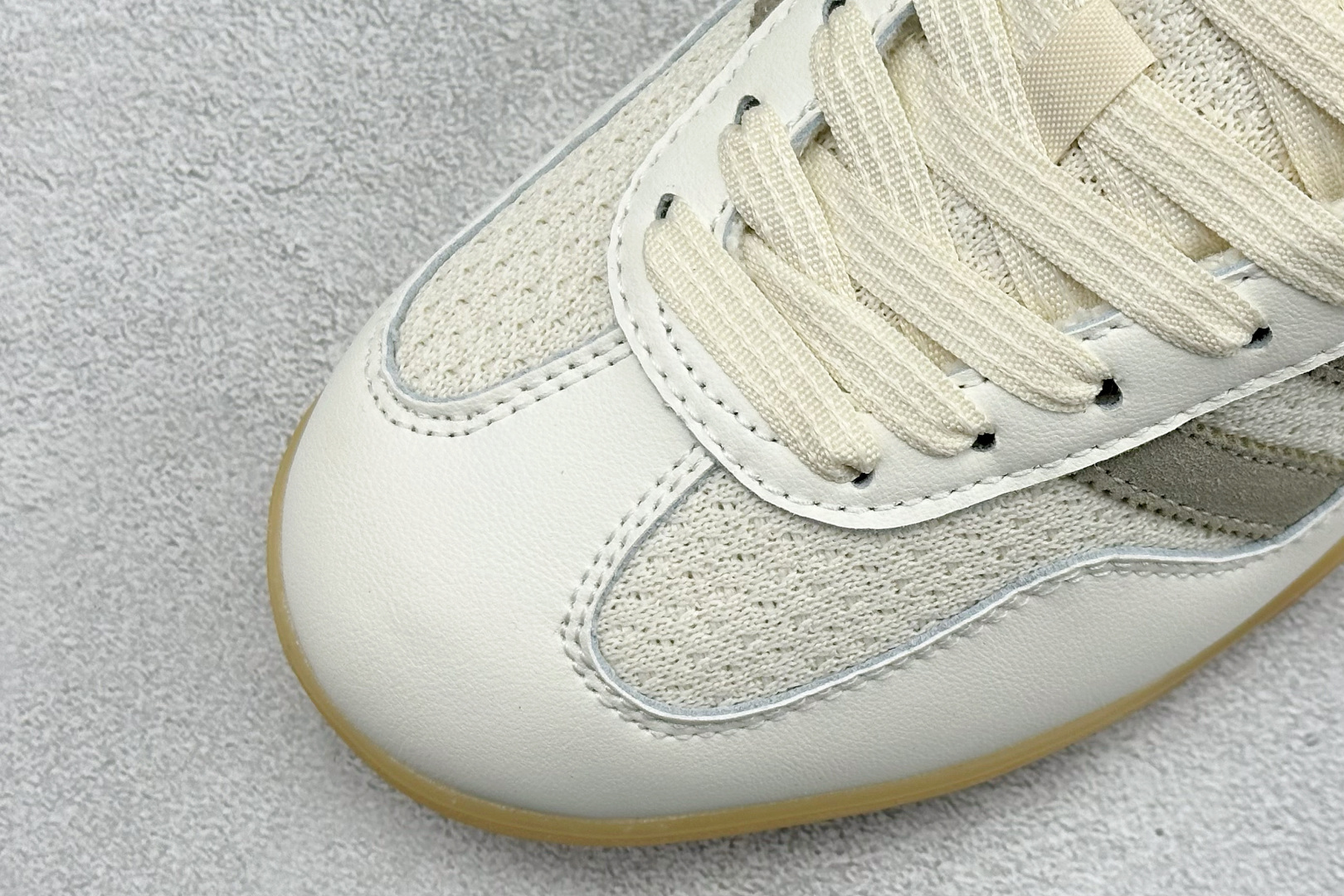 AdidOriginals Gazelle Sala - Men's 阿迪达斯运动跑步鞋 HQ7303