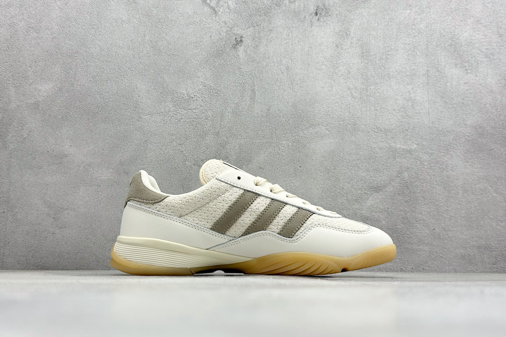 AdidOriginals Gazelle Sala - Men's 阿迪达斯运动跑步鞋 HQ7303