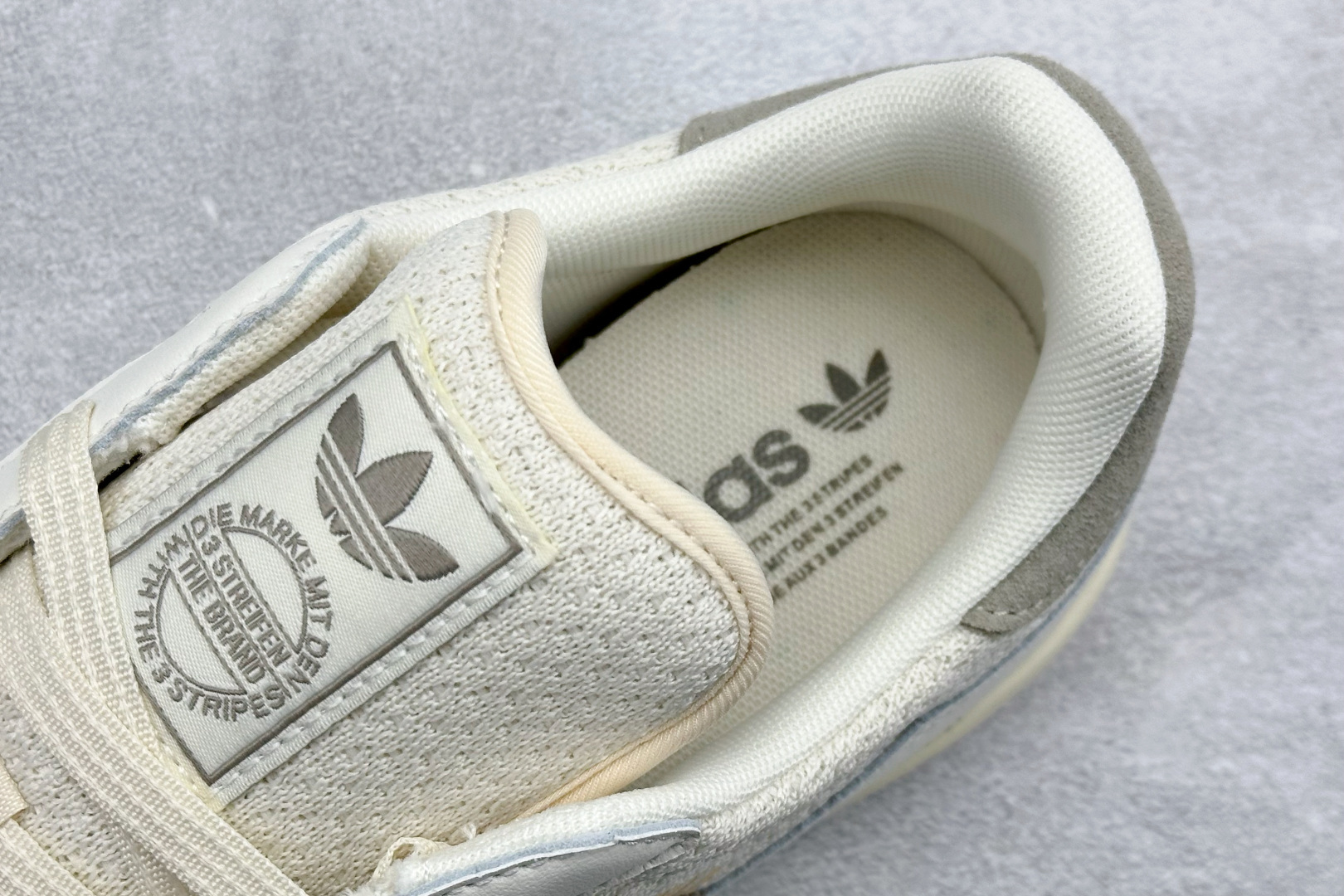 AdidOriginals Gazelle Sala - Men's 阿迪达斯运动跑步鞋 HQ7303
