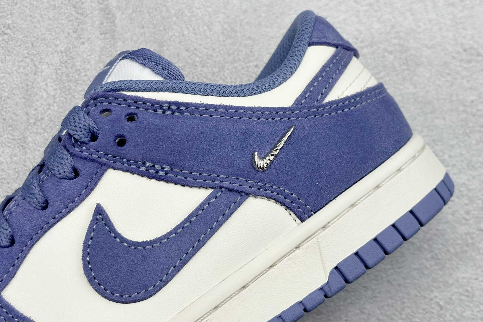 CS版Nike SB Dunk Low 马年限定 白蓝 低帮休闲板鞋 货号：IB4417-103尺码：3