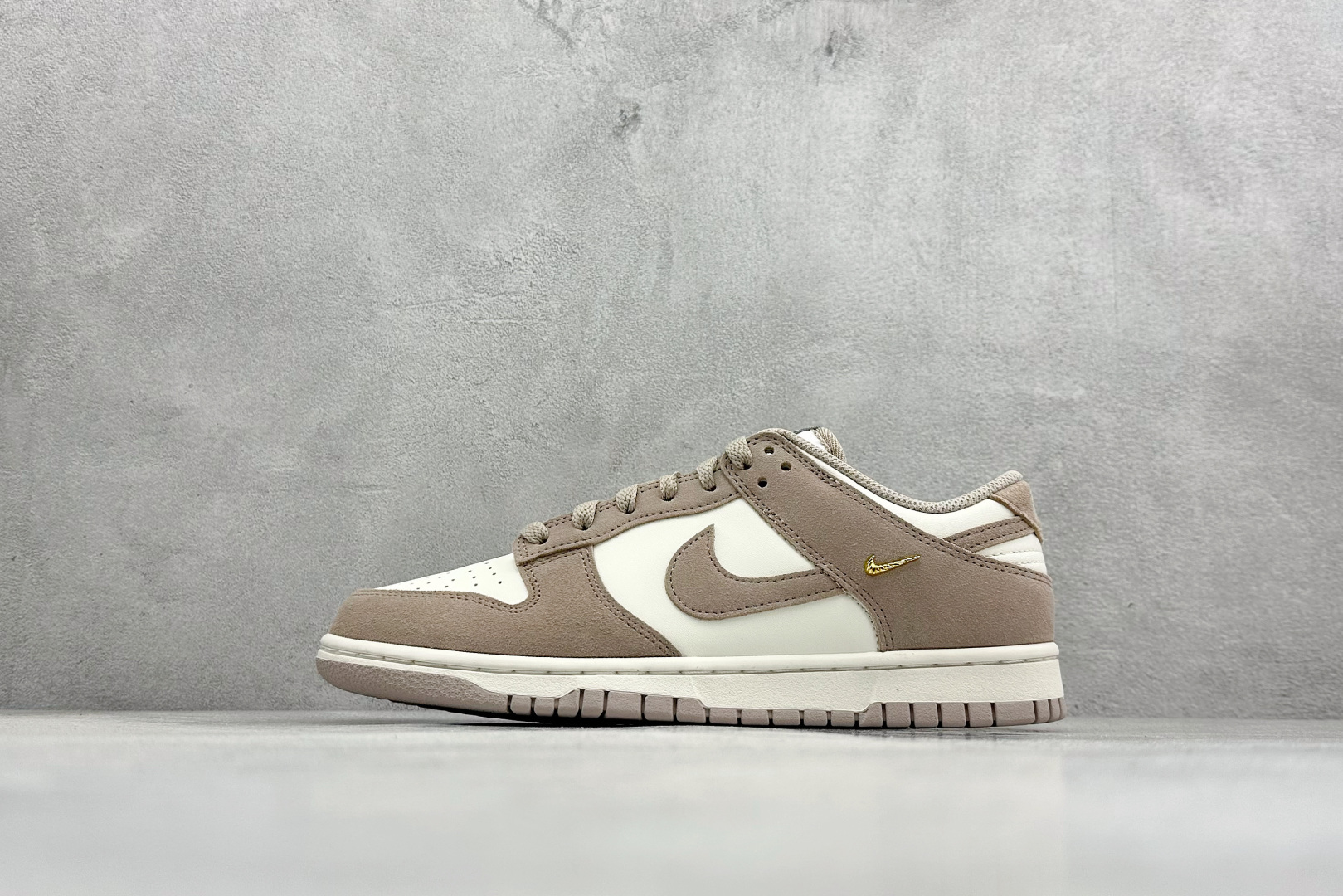 最新配色集合CS版Nike SB Dunk Low 马年限定 低帮休闲板鞋