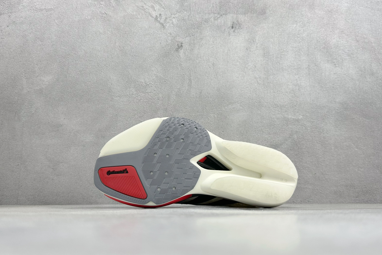 YH版AdidAdizero Prime Strung 舒适防滑耐磨低帮跑步鞋 JR2597