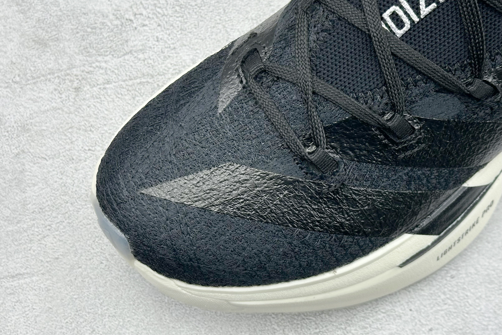 YH版AdidAdizero Prime Strung 舒适防滑耐磨低帮跑步鞋 JR6369