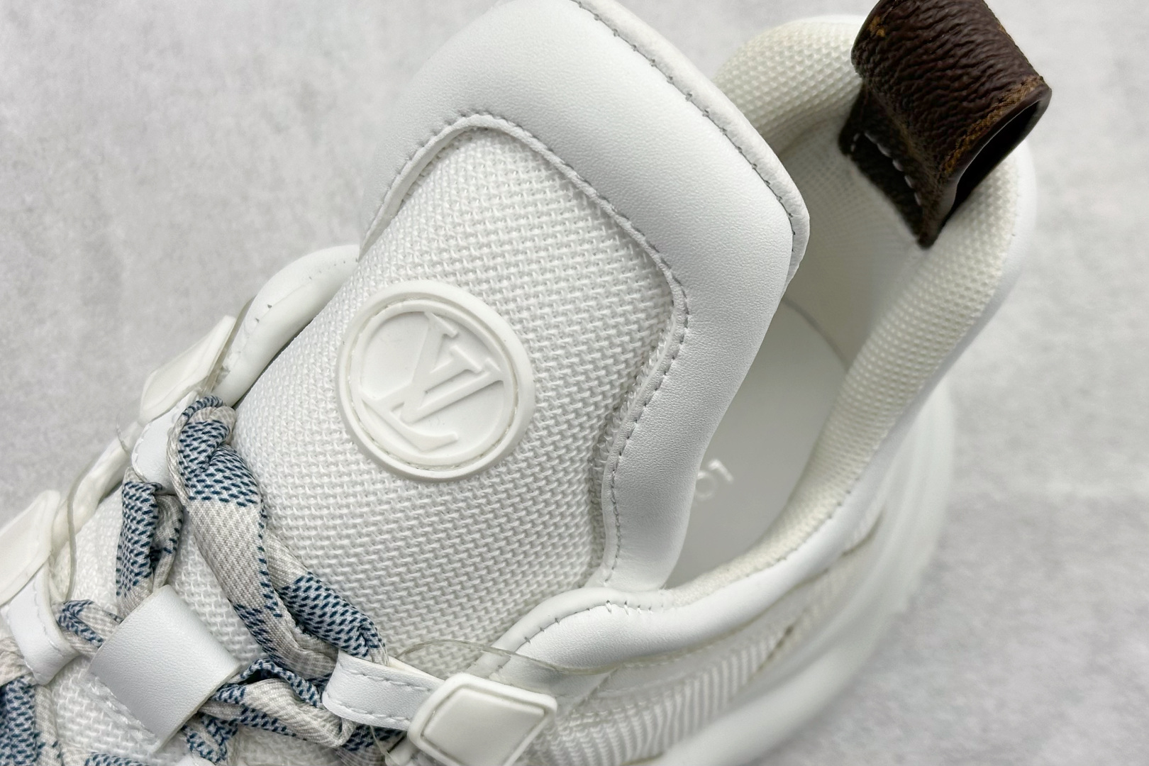 480 YS纯原LOUIS VUITTON Archlight1.0皮革蝴蝶结鞋带耐磨 低帮运动休闲鞋-Chinese UA Cheap High Quatity Brand Clothes Bags handbags Sneakers wholesale wholesaler seller from China Factory suppliers Fashion Clothing Shoes best Quality Beautiful Price 480 YS纯原LOUIS VUITTON Archlight1.0皮革蝴蝶结鞋带耐磨 低帮运动休闲鞋