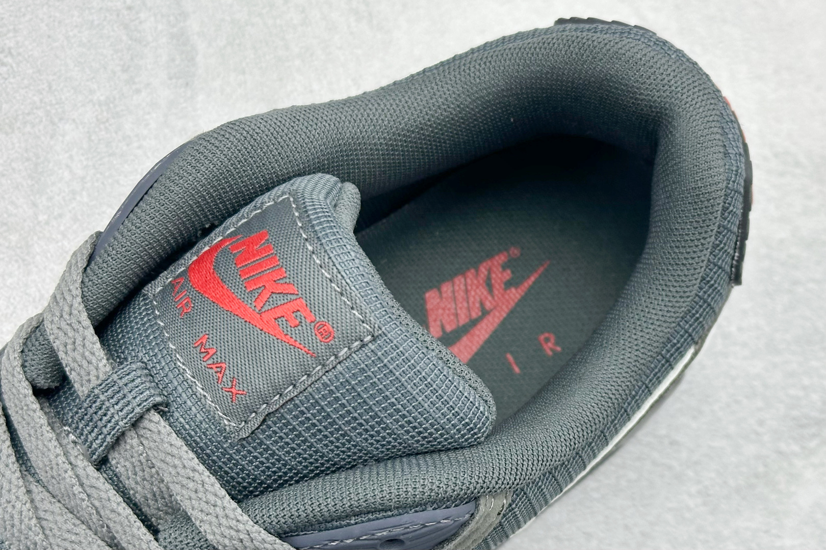 200 Nike Air Max 90 耐克复古气垫跑鞋 DR0145-003