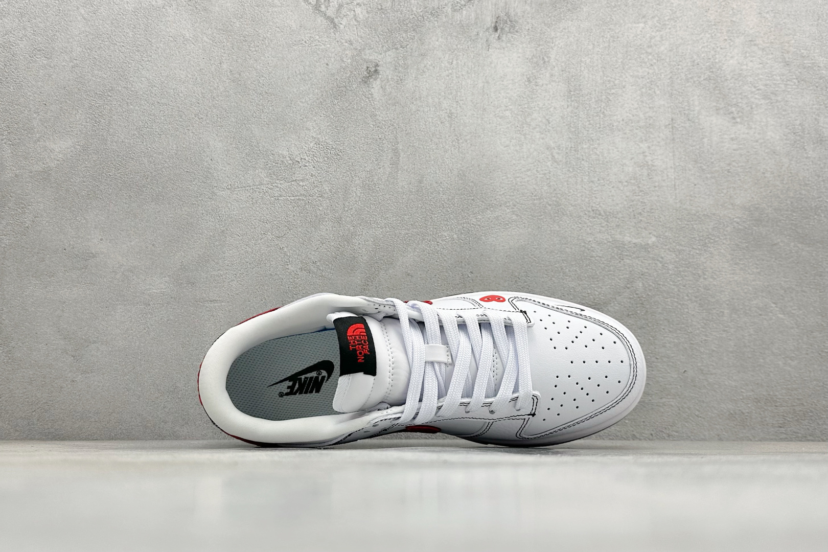 280 Nike SB Dunk Low ”北面联名“——白红黑” 高端定制 低帮休闲板鞋 YF9511-910-Chinese UA Cheap High Quatity Brand Clothes Bags handbags Sneakers wholesale wholesaler seller from China Factory suppliers Fashion Clothing Shoes best Quality Beautiful Price 280 Nike SB Dunk Low ”北面联名“——白红黑” 高端定制 低帮休闲板鞋 YF9511-910
