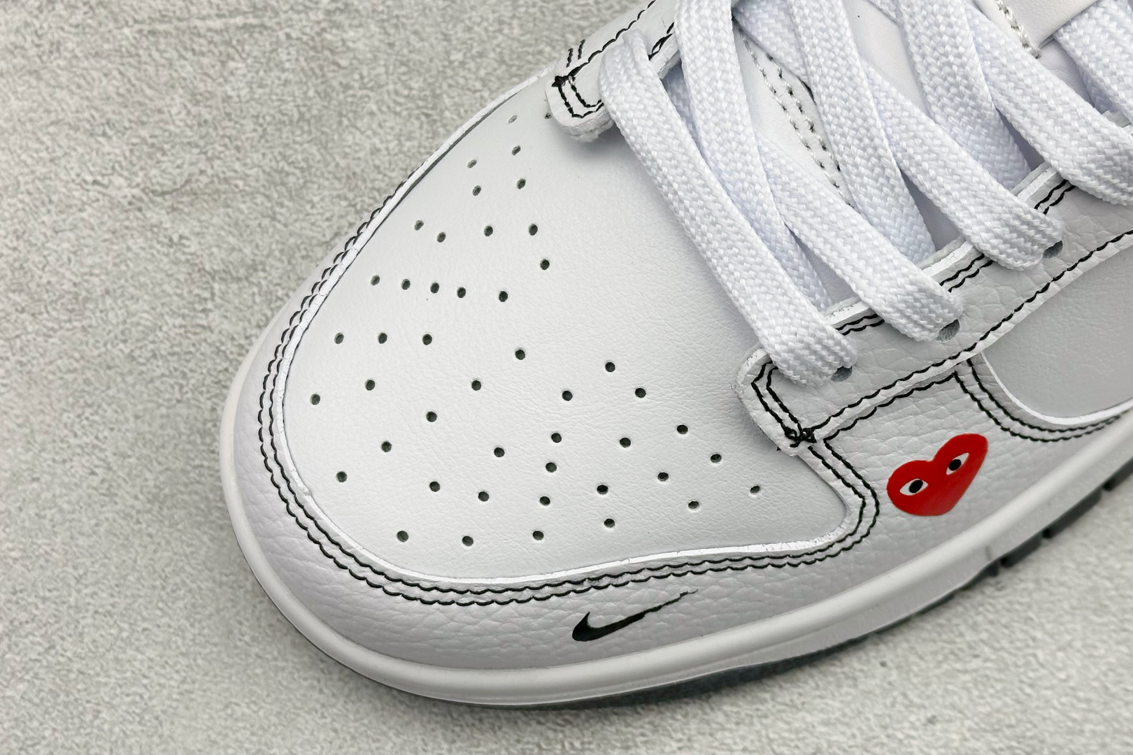 280 Nike SB Dunk Low ”北面联名“——白红黑” 高端定制 低帮休闲板鞋 YF9511-910-Chinese UA Cheap High Quatity Brand Clothes Bags handbags Sneakers wholesale wholesaler seller from China Factory suppliers Fashion Clothing Shoes best Quality Beautiful Price 280 Nike SB Dunk Low ”北面联名“——白红黑” 高端定制 低帮休闲板鞋 YF9511-910