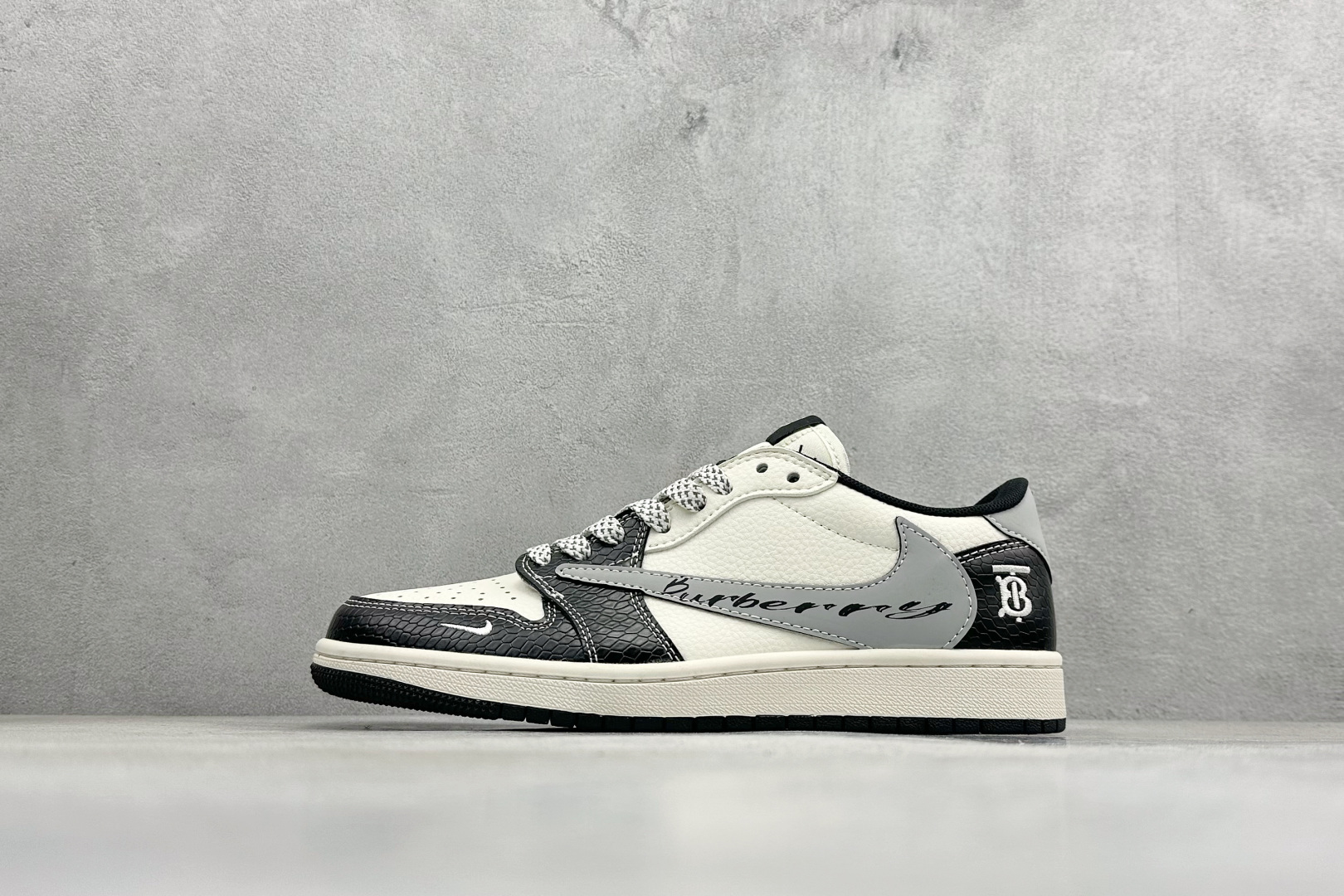 260 Air Jordan 1 Low AJ1 乔1 巴宝莉联名高端定制 倒钩低帮复古篮球鞋 HS1239-003
