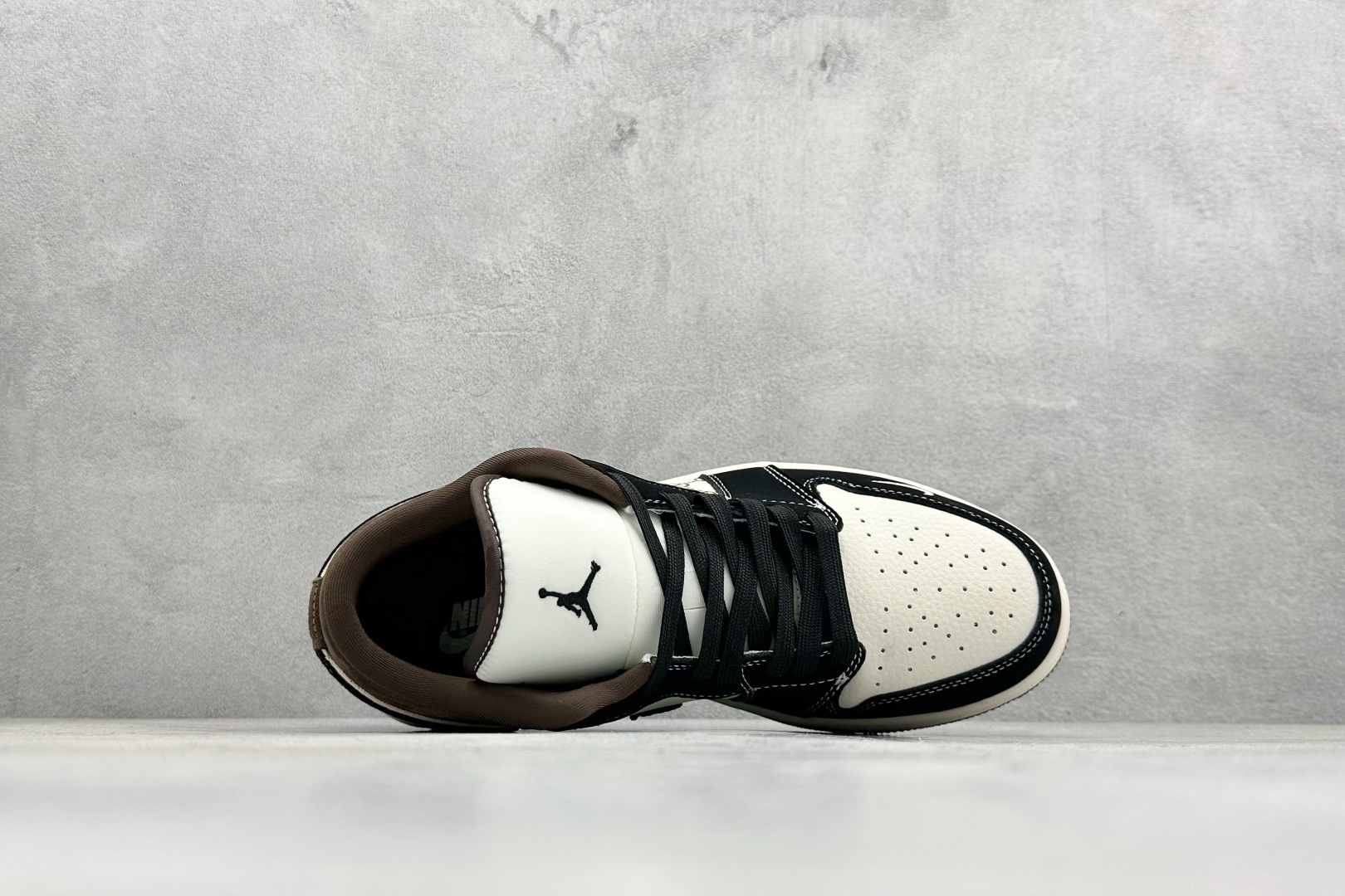 280 Air Jordan 1 Low AJ1 乔1 “古驰联名---黑棕麂皮”高端定制 低帮复古篮球鞋 LD8888-011-Chinese UA Cheap High Quatity Brand Clothes Bags handbags Sneakers wholesale wholesaler seller from China Factory suppliers Fashion Clothing Shoes best Quality Beautiful Price 280 Air Jordan 1 Low AJ1 乔1 “古驰联名---黑棕麂皮”高端定制 低帮复古篮球鞋 LD8888-011
