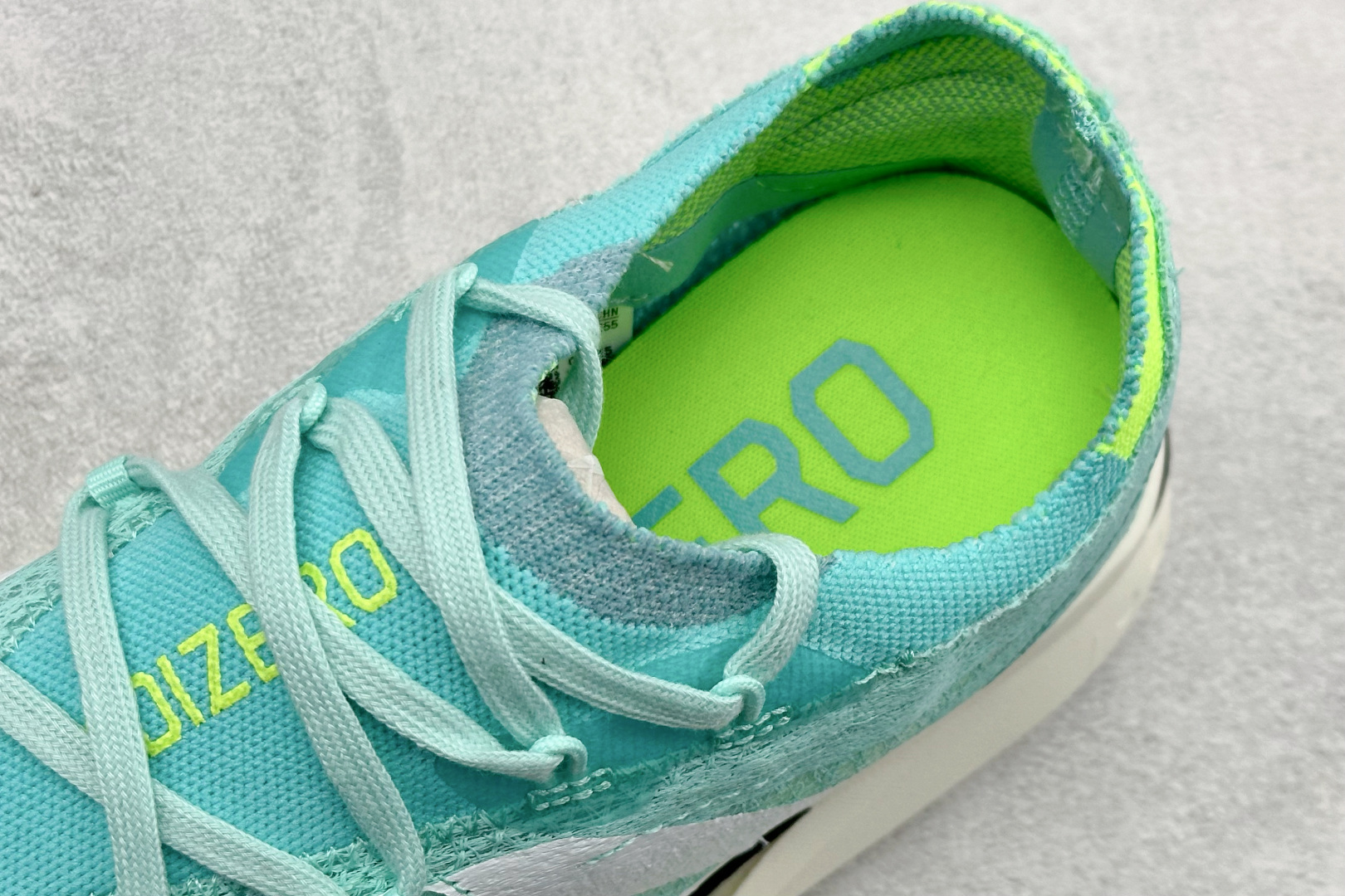 220 YH版Adidas Adizero Prime X3 Strung 舒适防滑耐磨低帮跑步鞋 JR2598-Chinese UA Cheap High Quatity Brand Clothes Bags handbags Sneakers wholesale wholesaler seller from China Factory suppliers Fashion Clothing Shoes best Quality Beautiful Price 220 YH版Adidas Adizero Prime X3 Strung 舒适防滑耐磨低帮跑步鞋 JR2598
