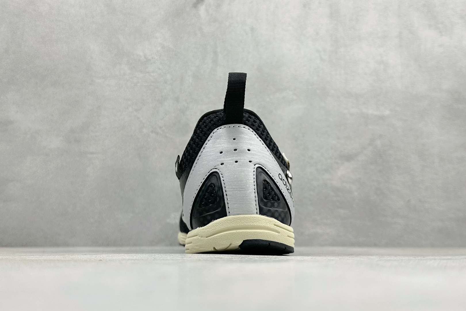 180 Adidas Adizero PR SFTM 柔软舒适防滑耐磨 低帮跑步鞋 HP3523-Chinese UA Cheap High Quatity Brand Clothes Bags handbags Sneakers wholesale wholesaler seller from China Factory suppliers Fashion Clothing Shoes best Quality Beautiful Price 180 Adidas Adizero PR SFTM 柔软舒适防滑耐磨 低帮跑步鞋 HP3523
