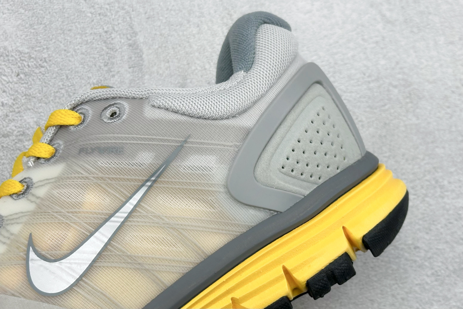 200 NIKE LUNARGLIDE+2 耐克简约舒适防滑耐磨经典低帮跑鞋 408921-007