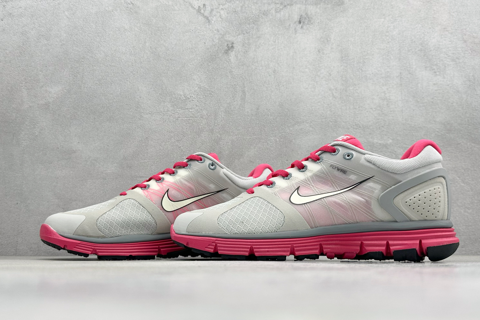 200 NIKE LUNARGLIDE+2 耐克简约舒适防滑耐磨经典低帮跑鞋 407647-002