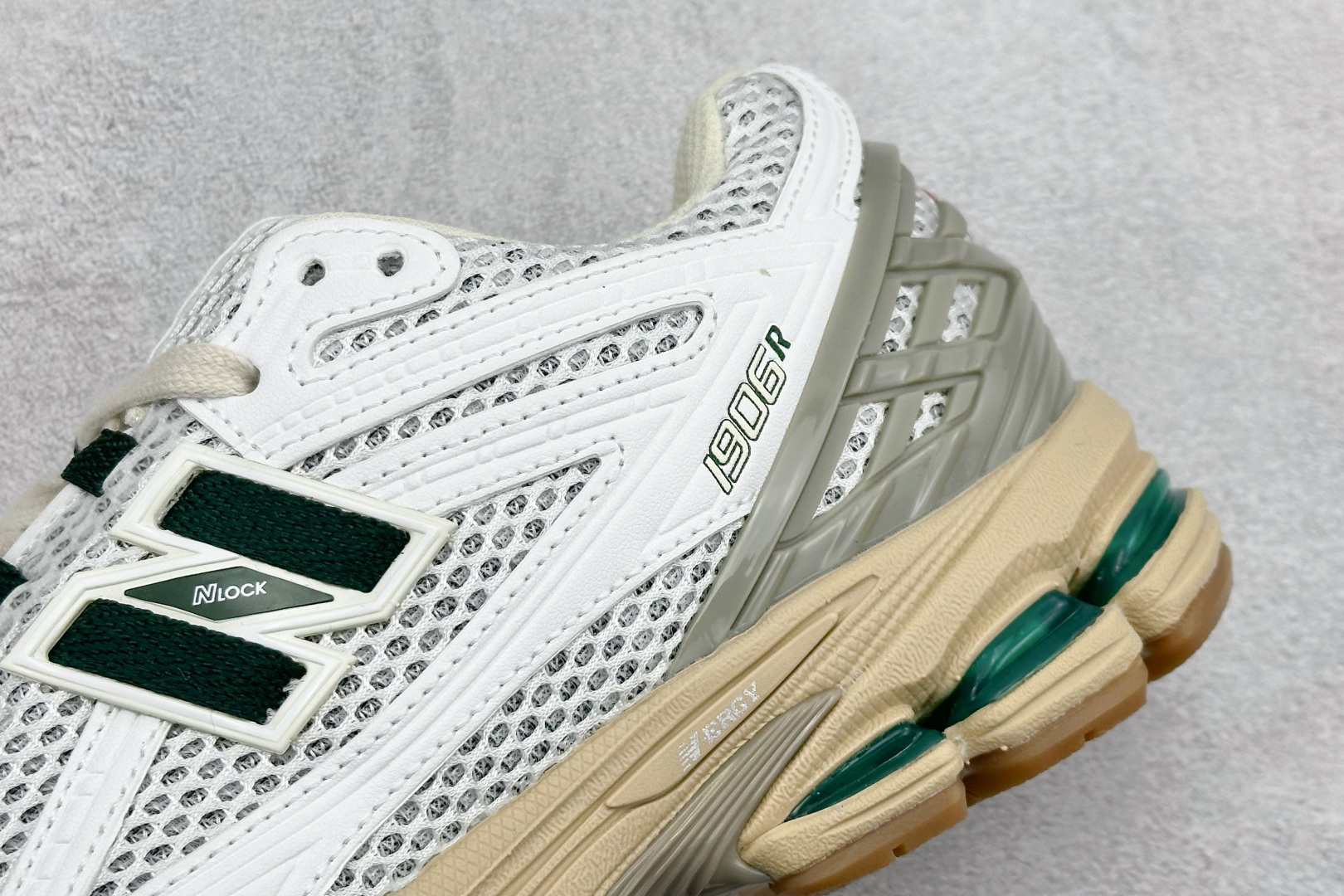 200 GS版New Balance M1906系列复古单品宝藏老爹鞋 M1906RQ-Chinese UA Cheap High Quatity Brand Clothes Bags handbags Sneakers wholesale wholesaler seller from China Factory suppliers Fashion Clothing Shoes best Quality Beautiful Price 200 GS版New Balance M1906系列复古单品宝藏老爹鞋 M1906RQ
