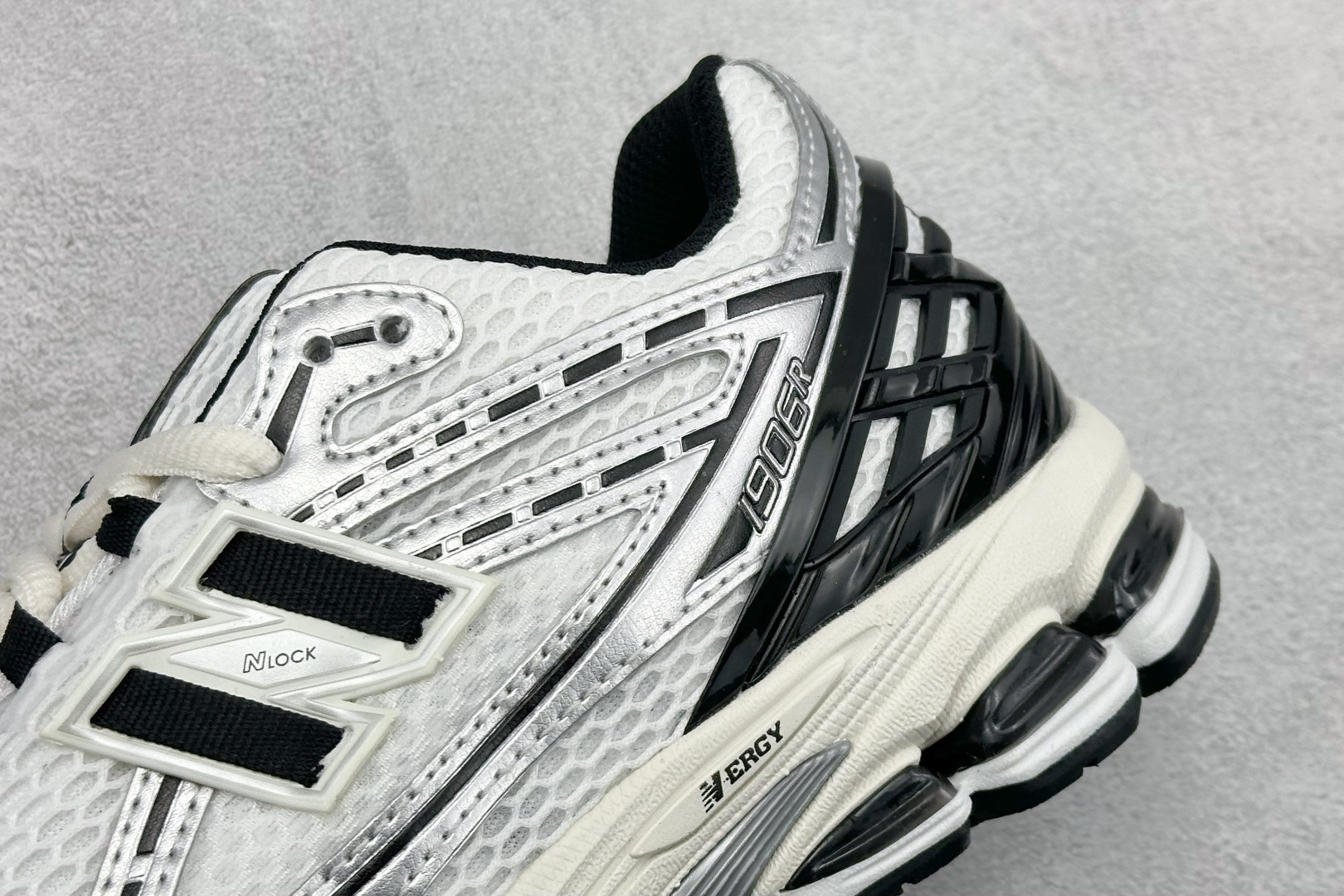 200 GS版New Balance M1906系列复古单品宝藏老爹鞋 M1906RER-Chinese UA Cheap High Quatity Brand Clothes Bags handbags Sneakers wholesale wholesaler seller from China Factory suppliers Fashion Clothing Shoes best Quality Beautiful Price 200 GS版New Balance M1906系列复古单品宝藏老爹鞋 M1906RER