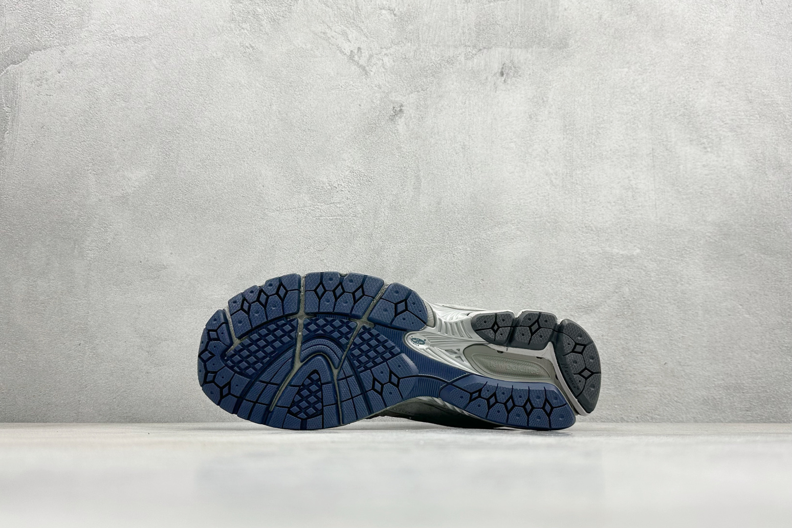 200 GS版New Balance ML2002系列 复古老爹风休闲运动慢跑鞋 ML2002RA-Chinese UA Cheap High Quatity Brand Clothes Bags handbags Sneakers wholesale wholesaler seller from China Factory suppliers Fashion Clothing Shoes best Quality Beautiful Price 200 GS版New Balance ML2002系列 复古老爹风休闲运动慢跑鞋 ML2002RA