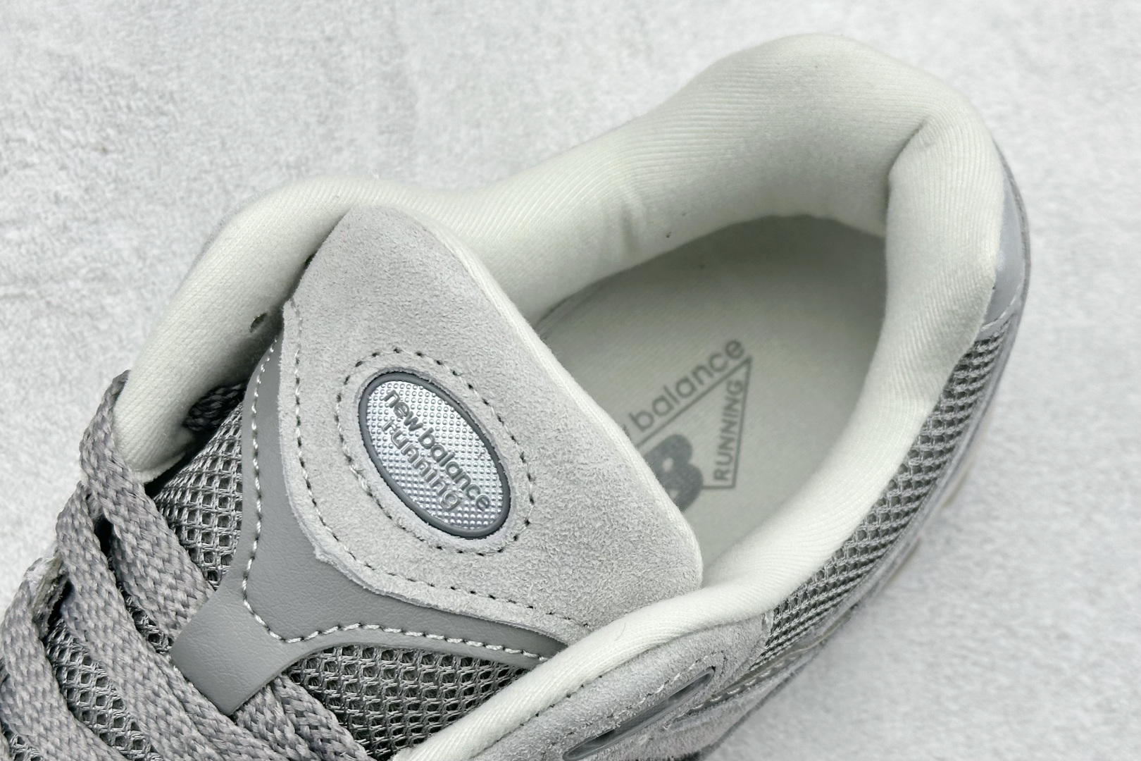 200 GS版New Balance ML2002系列 复古老爹风休闲运动慢跑鞋 ML2002RC-Chinese UA Cheap High Quatity Brand Clothes Bags handbags Sneakers wholesale wholesaler seller from China Factory suppliers Fashion Clothing Shoes best Quality Beautiful Price 200 GS版New Balance ML2002系列 复古老爹风休闲运动慢跑鞋 ML2002RC
