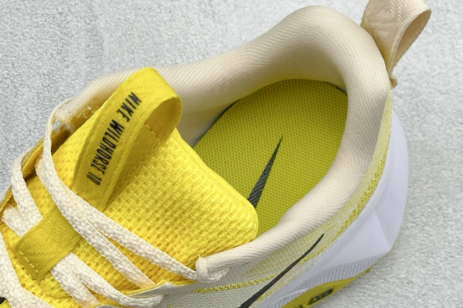 180 NIKE REACTX Wildhorse 10 户外运动越野跑步鞋 兼顾迅疾外观和稳固脚感 FV2338-700-Chinese UA Cheap High Quatity Brand Clothes Bags handbags Sneakers wholesale wholesaler seller from China Factory suppliers Fashion Clothing Shoes best Quality Beautiful Price 180 NIKE REACTX Wildhorse 10 户外运动越野跑步鞋 兼顾迅疾外观和稳固脚感 FV2338-700
