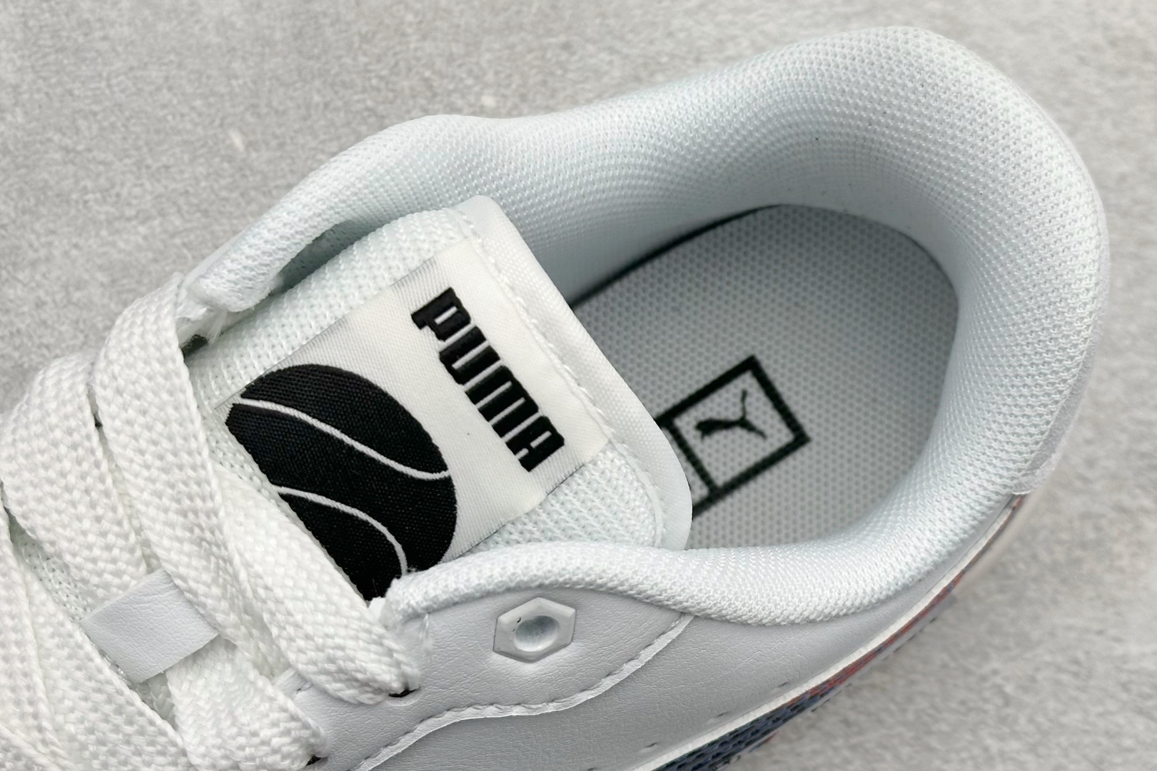 150 Puma Ferrari CA Match White Color 复古单品 彪马 防滑耐磨低帮板鞋 308621-13