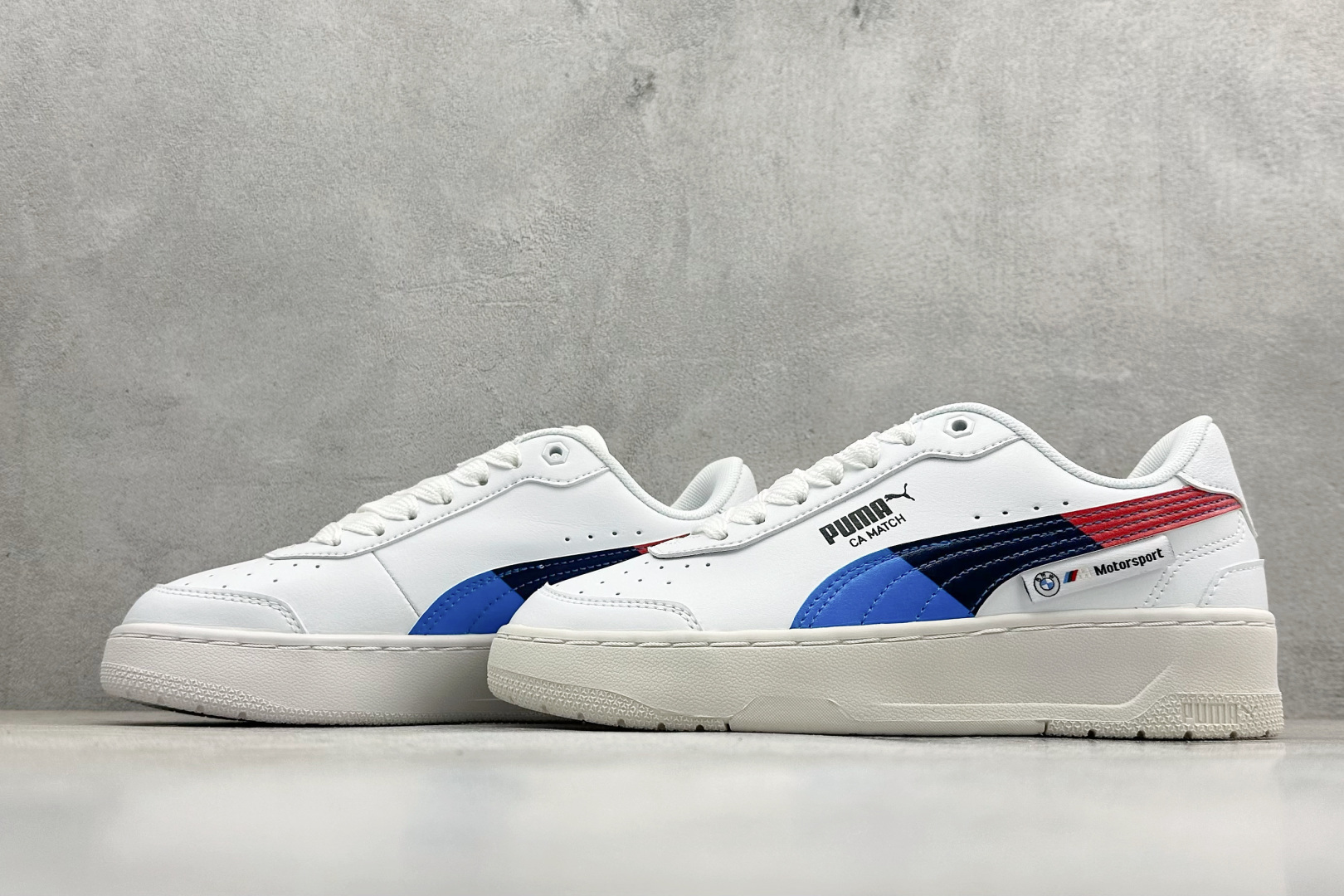 150 Puma Ferrari CA Match White Color 复古单品 彪马 防滑耐磨低帮板鞋 308621-13