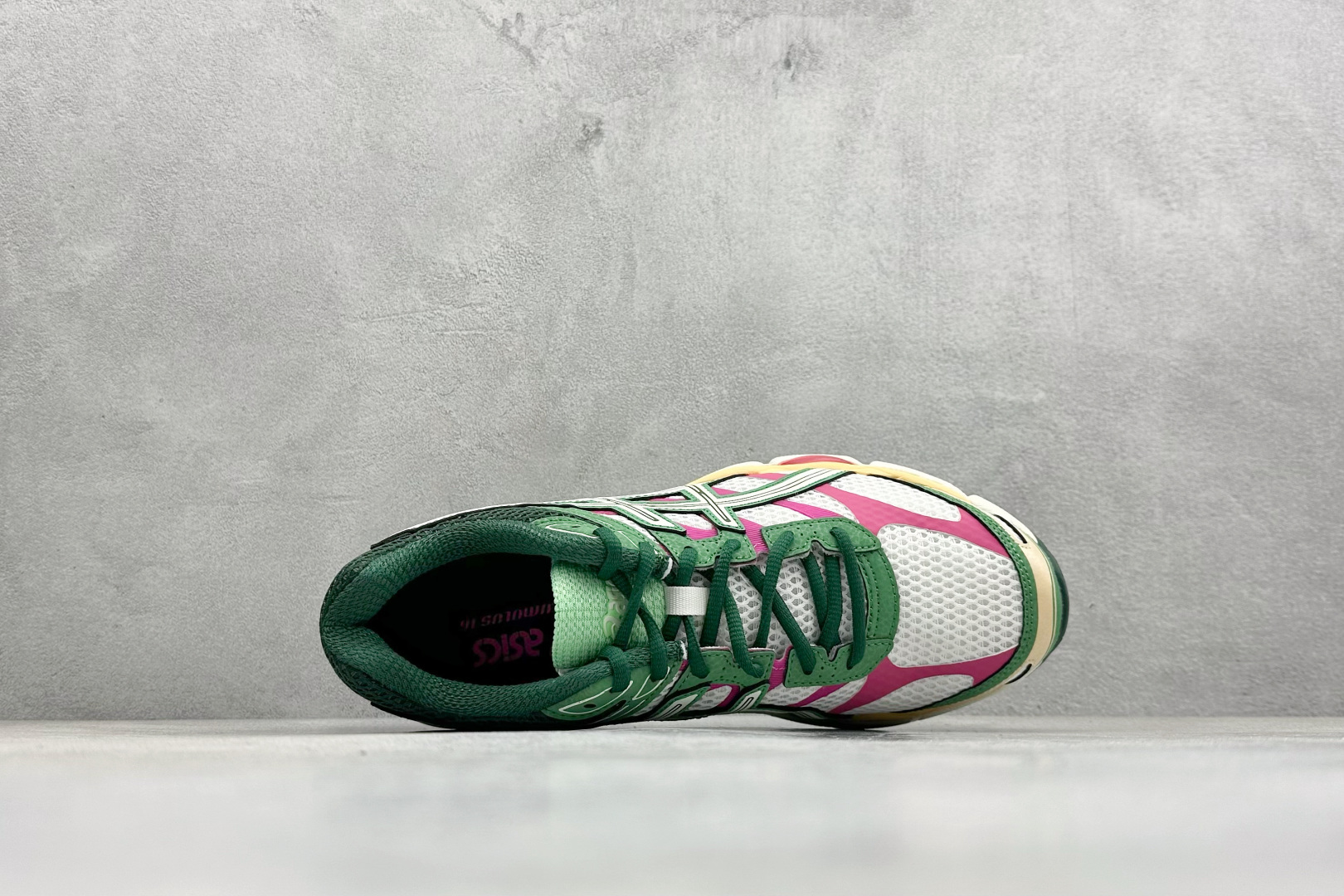 210 Asics Gel-Cumulus 16 亚瑟士复古透气休闲缓震耐磨跑步鞋 1203A763-100