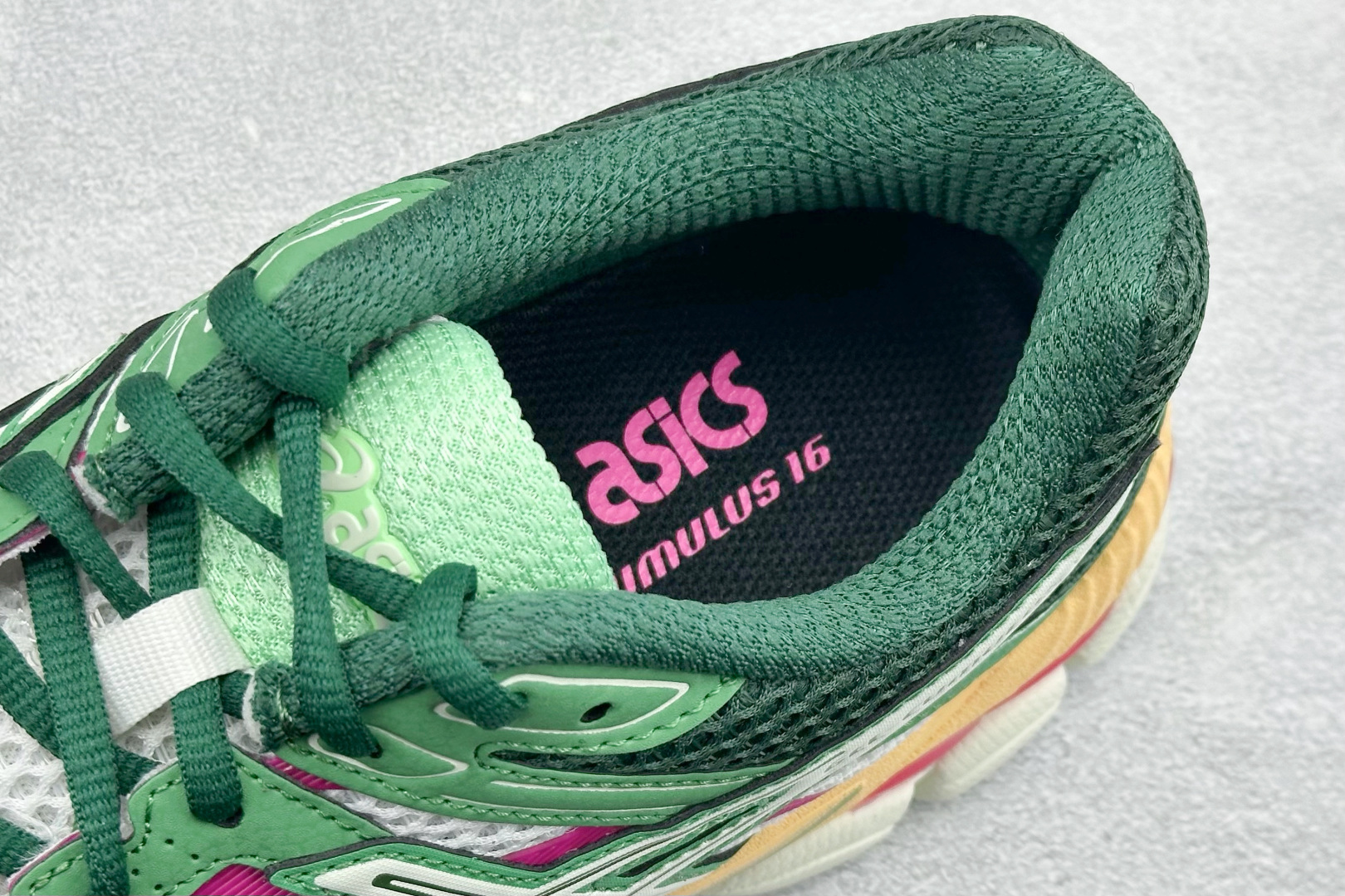 210 Asics Gel-Cumulus 16 亚瑟士复古透气休闲缓震耐磨跑步鞋 1203A763-100