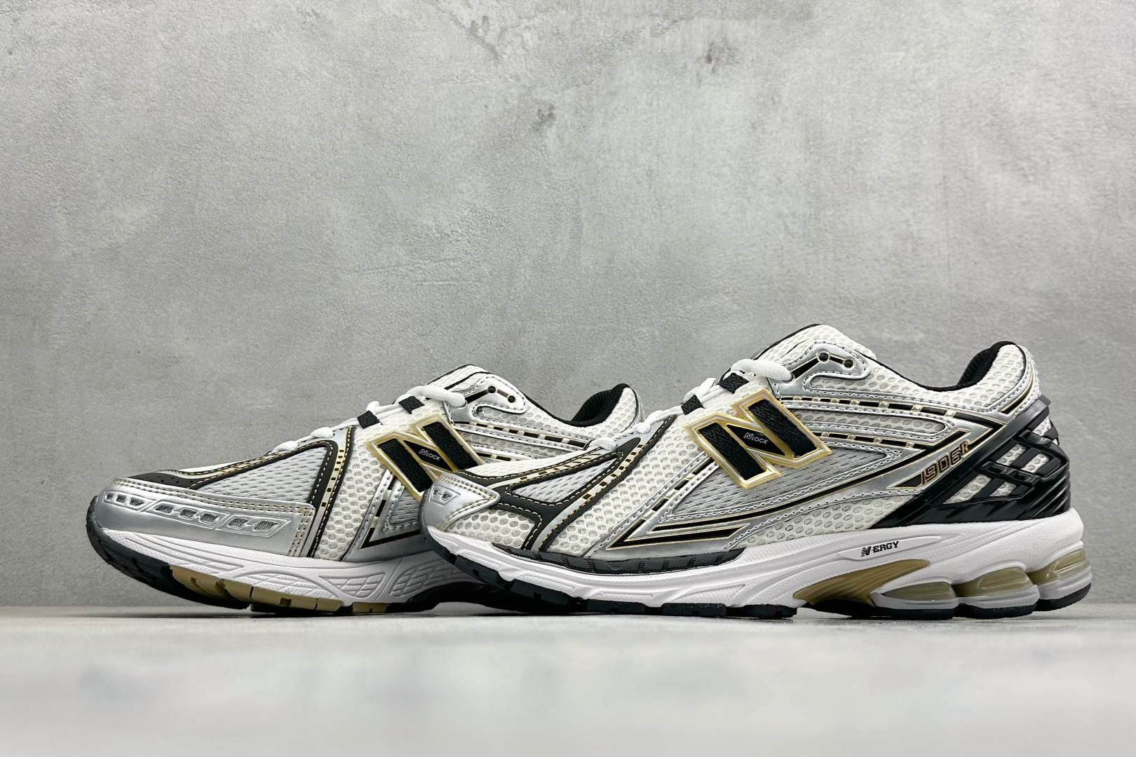 200 GS版New Balance M1906系列复古单品宝藏老爹鞋 M1906RA-Chinese UA Cheap High Quatity Brand Clothes Bags handbags Sneakers wholesale wholesaler seller from China Factory suppliers Fashion Clothing Shoes best Quality Beautiful Price 200 GS版New Balance M1906系列复古单品宝藏老爹鞋 M1906RA