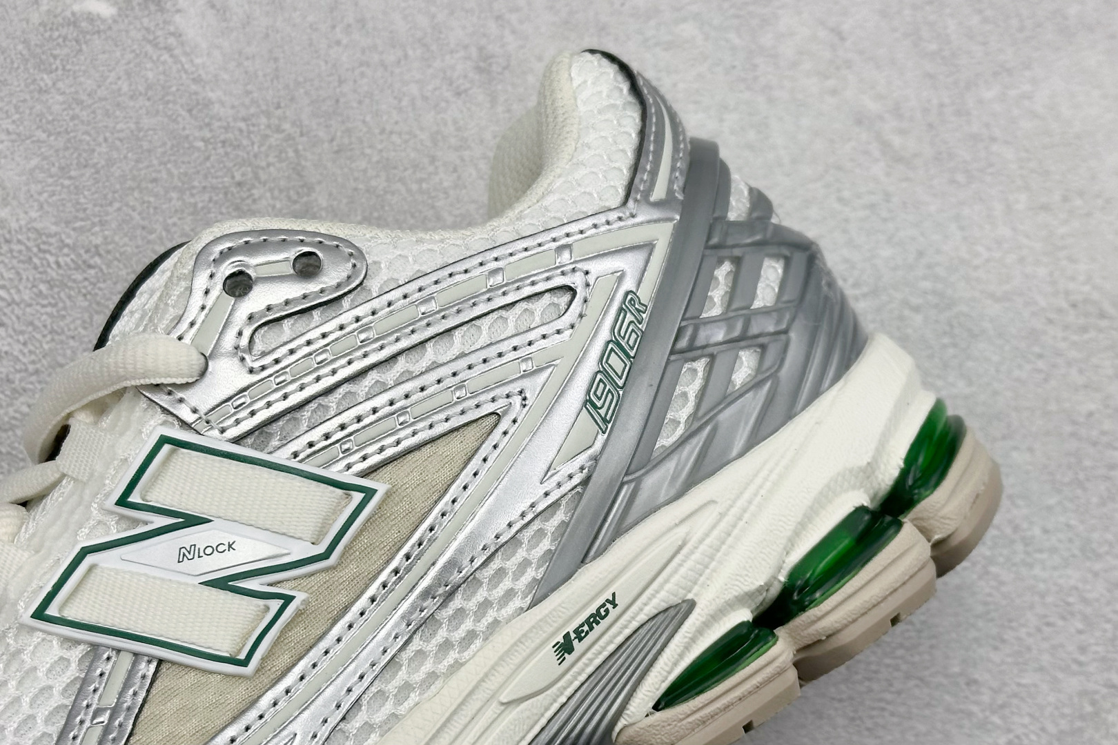 GS版New Balance M1906系列复古单品宝藏老爹鞋 M1906REE-Top High Quatity Cheap Sneakers Fashion Clothing Clothes Bags handbags Shoes of all Brand wholesale With The best Quality And Beautiful Price from China Factory Chinese suppliers wholesaler seller GS版New Balance M1906系列复古单品宝藏老爹鞋 M1906REE