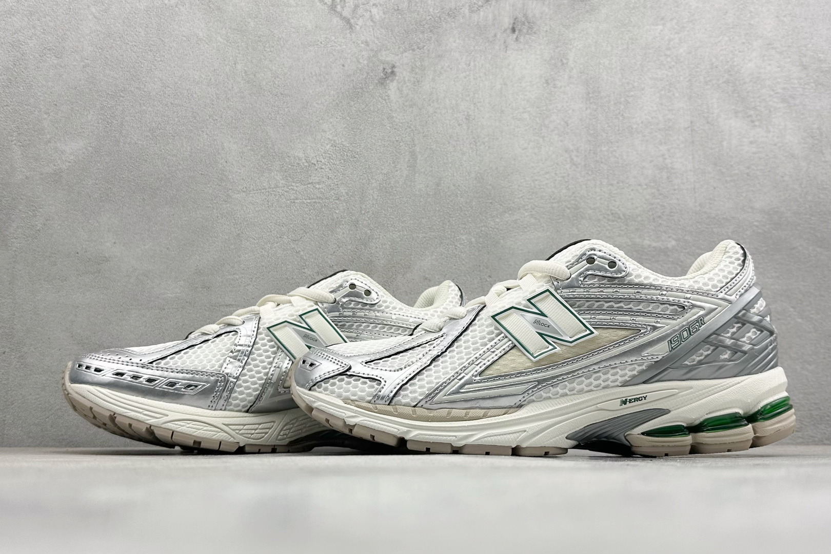 GS版New Balance M1906系列复古单品宝藏老爹鞋 M1906REE-Top High Quatity Cheap Sneakers Fashion Clothing Clothes Bags handbags Shoes of all Brand wholesale With The best Quality And Beautiful Price from China Factory Chinese suppliers wholesaler seller GS版New Balance M1906系列复古单品宝藏老爹鞋 M1906REE