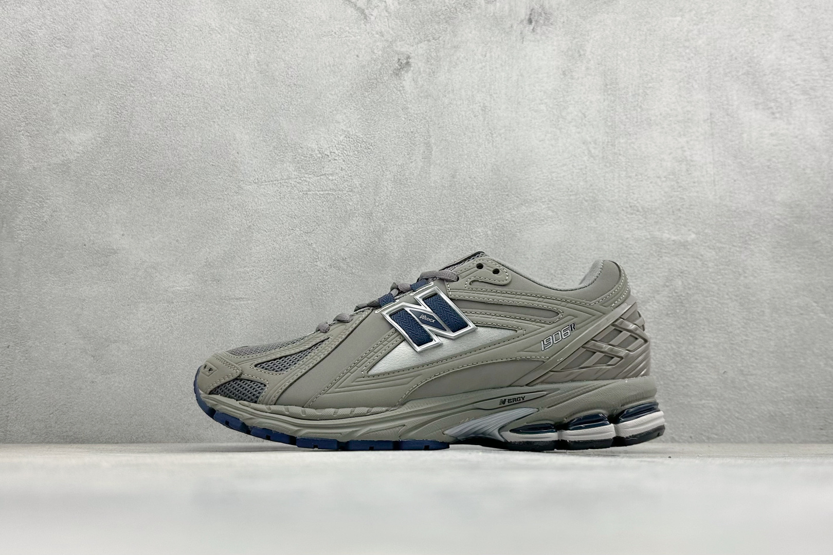 200 GS版New Balance M1906系列复古单品宝藏老爹鞋 M1906RB